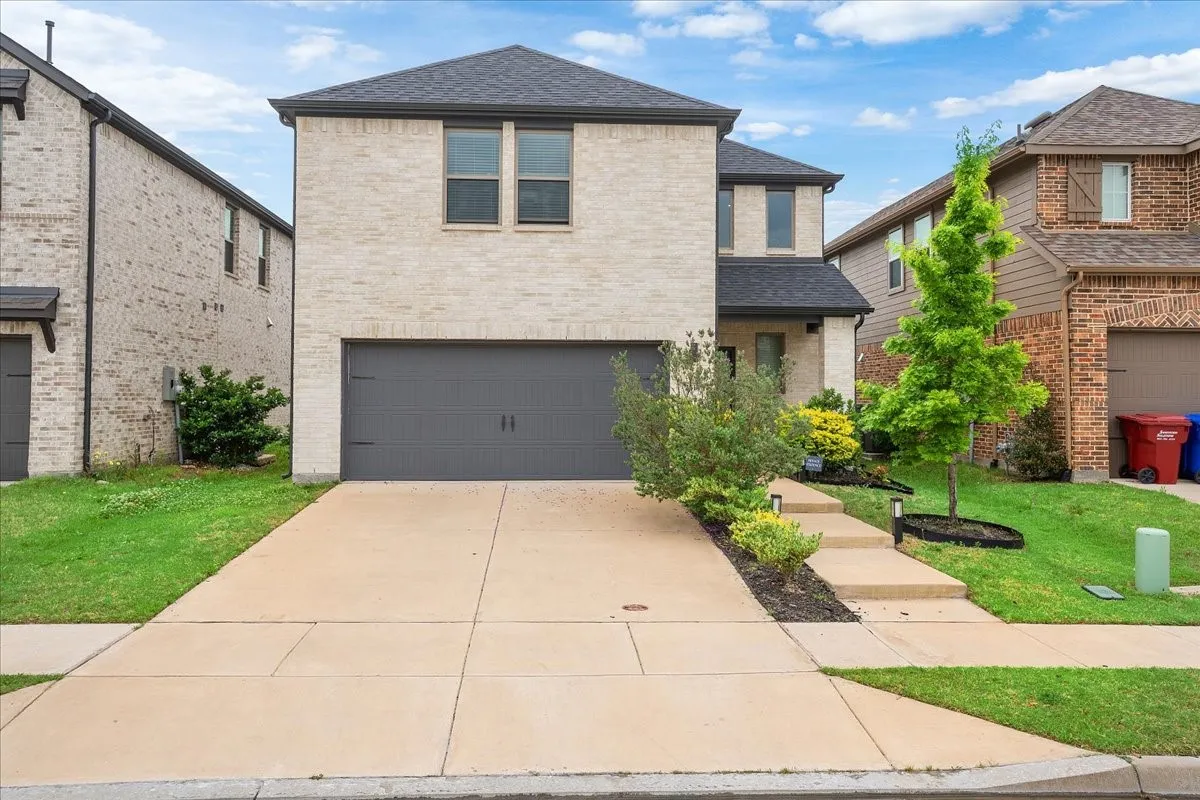 Single Family Residence For Rent in Collin County , 2516 Gaulding Street, Royse City, Texas 75189, 4 Bedroom, 4 Bathroom, 2 Garage spaces, 2,547 Sqft, built in 2022, mls#21400039, Real Estate Agent in Royse City, Homes For Rent in Collin county, Homes For Rent in Royse City, Realtor in Royse City Texas, Real Estate Brokerage Independent Realty Texas, Luminita Cordes Realtor