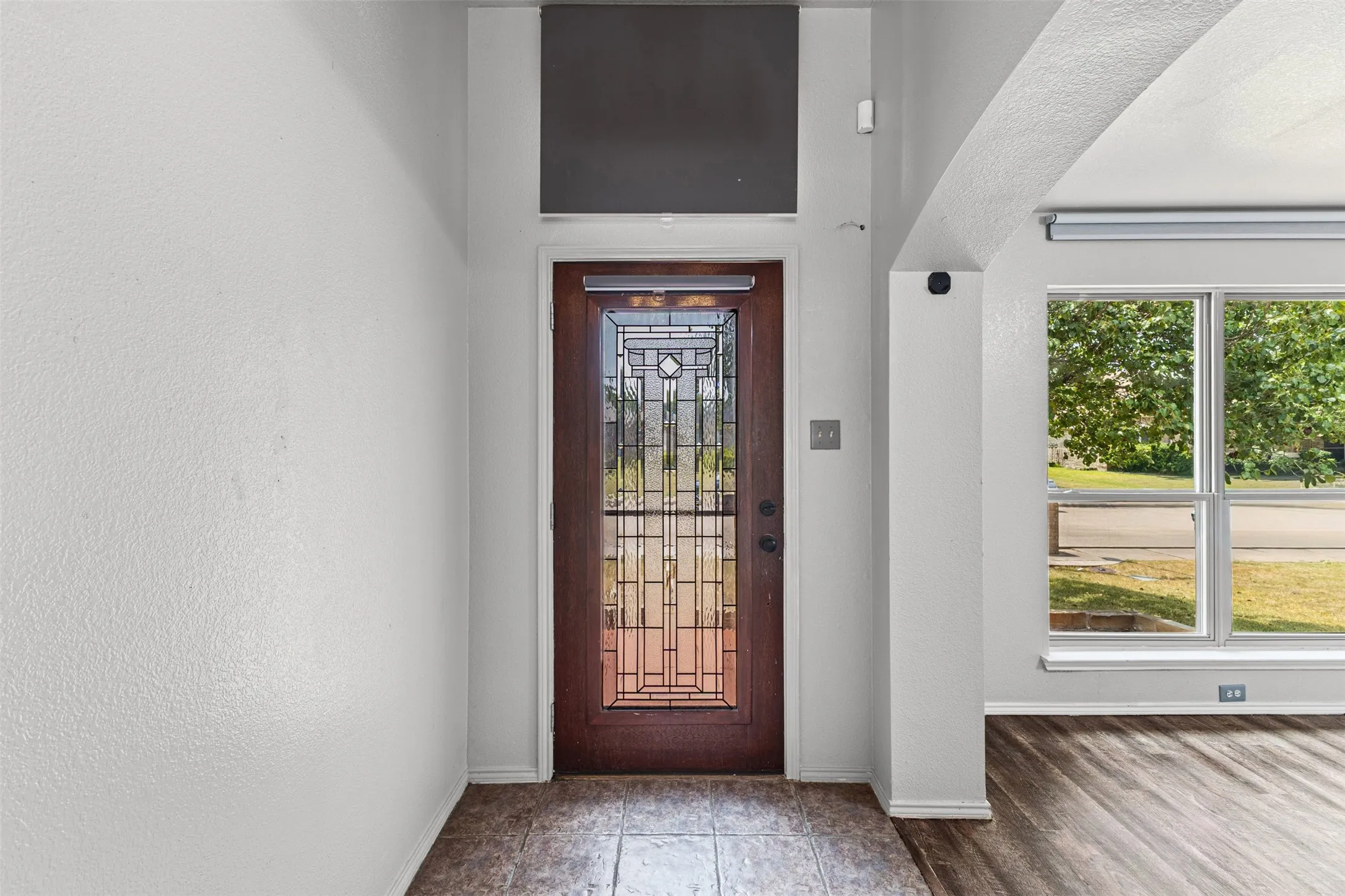 Single Family Residence For Sale in Dallas County , 232 Laramie Lane, De Soto, Texas 75115, 3 Bedroom, 2 Bathroom, 2 Garage spaces, 2,160 Sqft, built in 2002, mls#21400032, Real Estate Agent in De Soto, Homes For Sale in Dallas county, Homes For Sale in De Soto, Realtor in De Soto Texas, Real Estate Brokerage Independent Realty Texas, Luminita Cordes Realtor