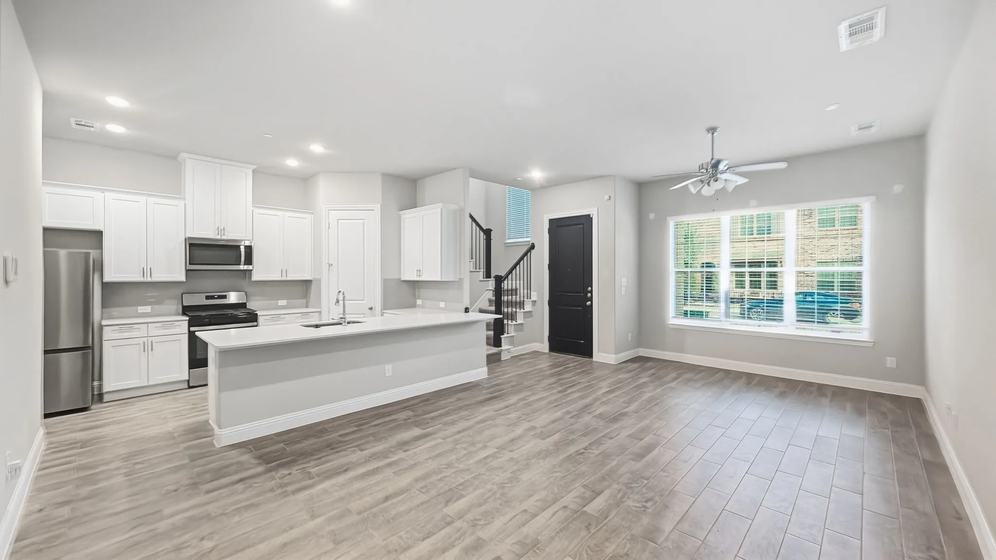 Townhouse For Rent in Collin County , 6247 Rilla Street, Frisco, Texas 75035, 3 Bedroom, 3 Bathroom, 2 Garage spaces, 1,690 Sqft, built in 2022, mls#21399883, Real Estate Agent in Frisco, Homes For Rent in Collin county, Homes For Rent in Frisco, Realtor in Frisco Texas, Real Estate Brokerage Independent Realty Texas, Luminita Cordes Realtor