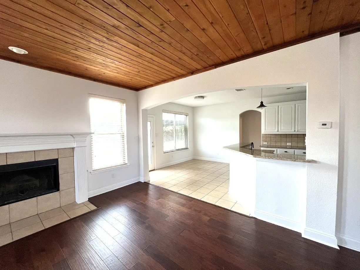 Single Family Residence For Sale in Collin County , 104 Misty Glen Lane, Murphy, Texas 75094, 4 Bedroom, 4 Bathroom, 2 Garage spaces, 3,295 Sqft, built in 2001, mls#21397734, Real Estate Agent in Murphy, Homes For Sale in Collin county, Homes For Sale in Murphy, Realtor in Murphy Texas, Real Estate Brokerage Independent Realty Texas, Luminita Cordes Realtor