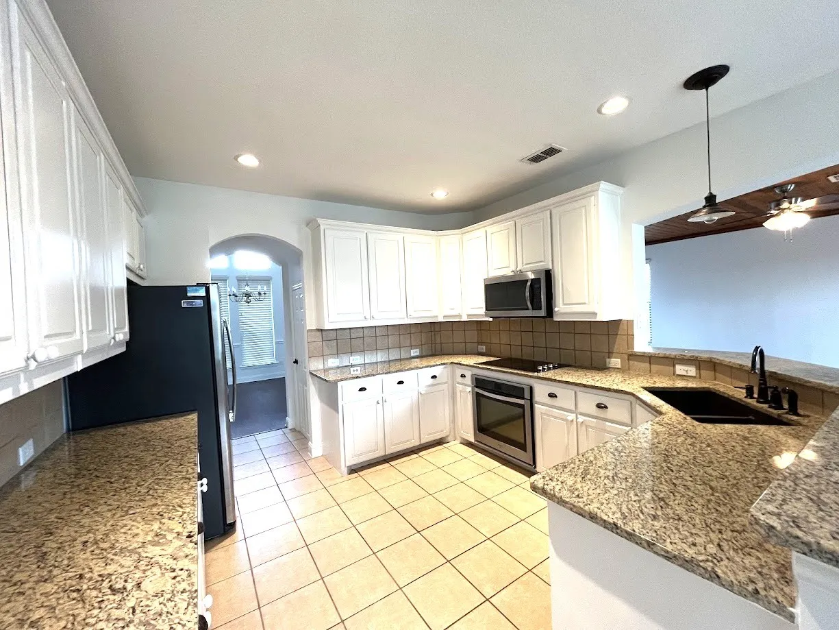 Single Family Residence For Sale in Collin County , 104 Misty Glen Lane, Murphy, Texas 75094, 4 Bedroom, 4 Bathroom, 2 Garage spaces, 3,295 Sqft, built in 2001, mls#21397734, Real Estate Agent in Murphy, Homes For Sale in Collin county, Homes For Sale in Murphy, Realtor in Murphy Texas, Real Estate Brokerage Independent Realty Texas, Luminita Cordes Realtor