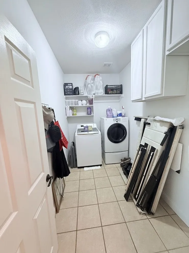Single Family Residence For Sale in Collin County , 104 Misty Glen Lane, Murphy, Texas 75094, 4 Bedroom, 4 Bathroom, 2 Garage spaces, 3,295 Sqft, built in 2001, mls#21397734, Real Estate Agent in Murphy, Homes For Sale in Collin county, Homes For Sale in Murphy, Realtor in Murphy Texas, Real Estate Brokerage Independent Realty Texas, Luminita Cordes Realtor