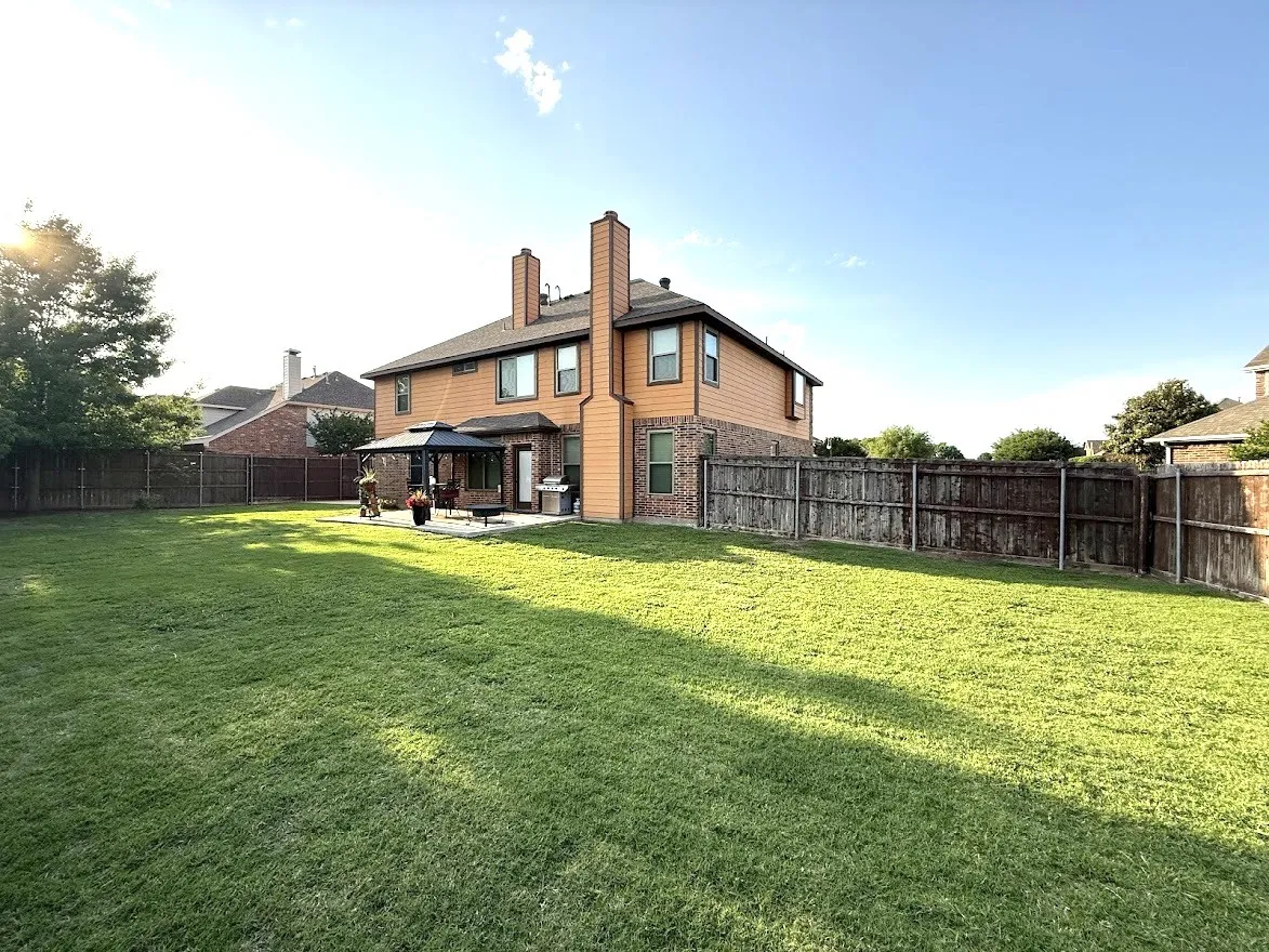 Single Family Residence For Sale in Collin County , 104 Misty Glen Lane, Murphy, Texas 75094, 4 Bedroom, 4 Bathroom, 2 Garage spaces, 3,295 Sqft, built in 2001, mls#21397734, Real Estate Agent in Murphy, Homes For Sale in Collin county, Homes For Sale in Murphy, Realtor in Murphy Texas, Real Estate Brokerage Independent Realty Texas, Luminita Cordes Realtor