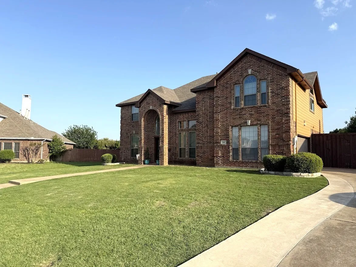 Single Family Residence For Sale in Collin County , 104 Misty Glen Lane, Murphy, Texas 75094, 4 Bedroom, 4 Bathroom, 2 Garage spaces, 3,295 Sqft, built in 2001, mls#21397734, Real Estate Agent in Murphy, Homes For Sale in Collin county, Homes For Sale in Murphy, Realtor in Murphy Texas, Real Estate Brokerage Independent Realty Texas, Luminita Cordes Realtor