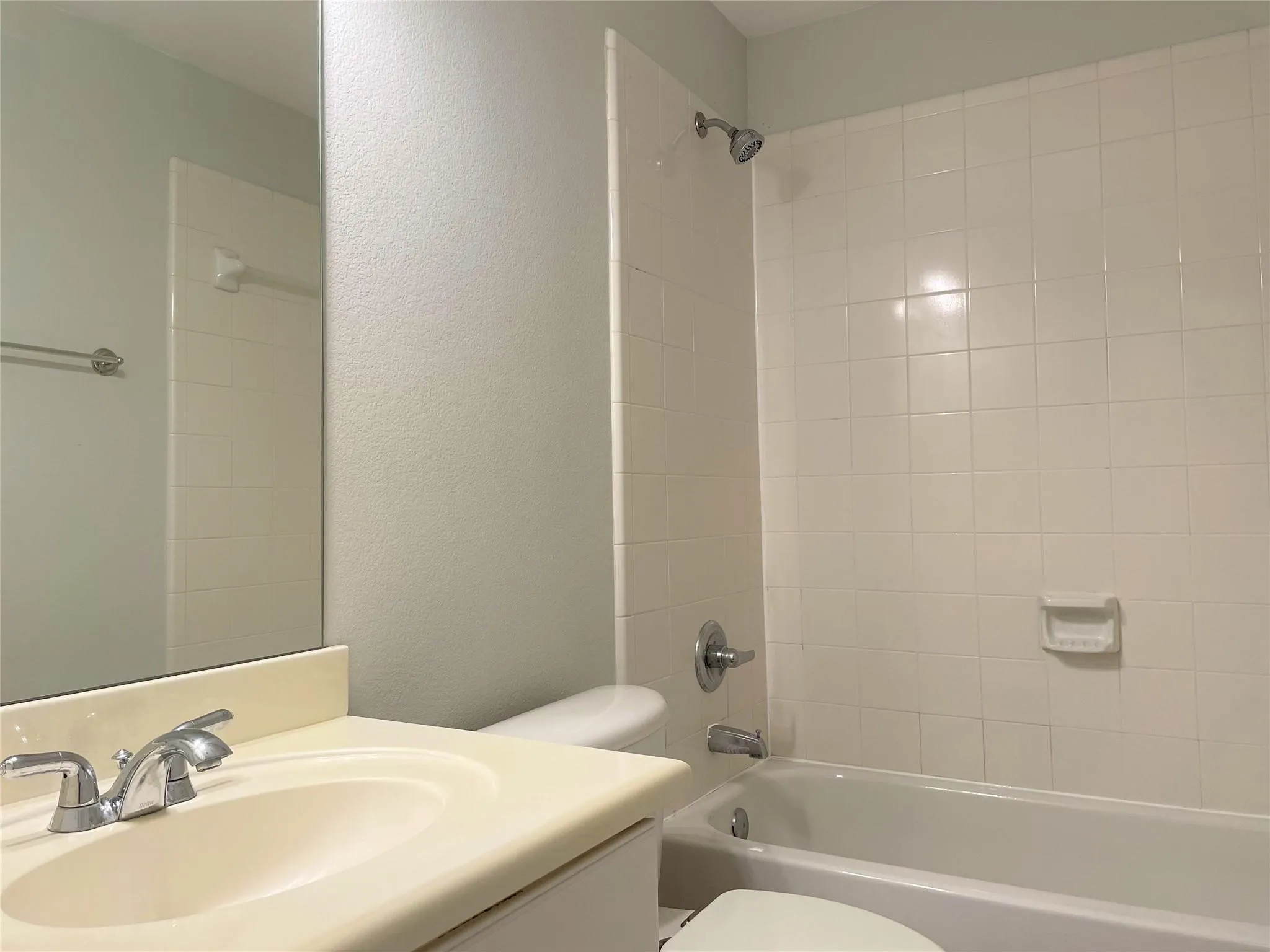 Townhouse For Rent in Dallas County , 2480 Worthington Street, Dallas, Texas 75204, 3 Bedroom, 4 Bathroom, 2 Garage spaces, 1,950 Sqft, built in 2003, mls#21399757, Real Estate Agent in Dallas, Homes For Rent in Dallas county, Homes For Rent in Dallas, Realtor in Dallas Texas, Real Estate Brokerage Independent Realty Texas, Luminita Cordes Realtor
