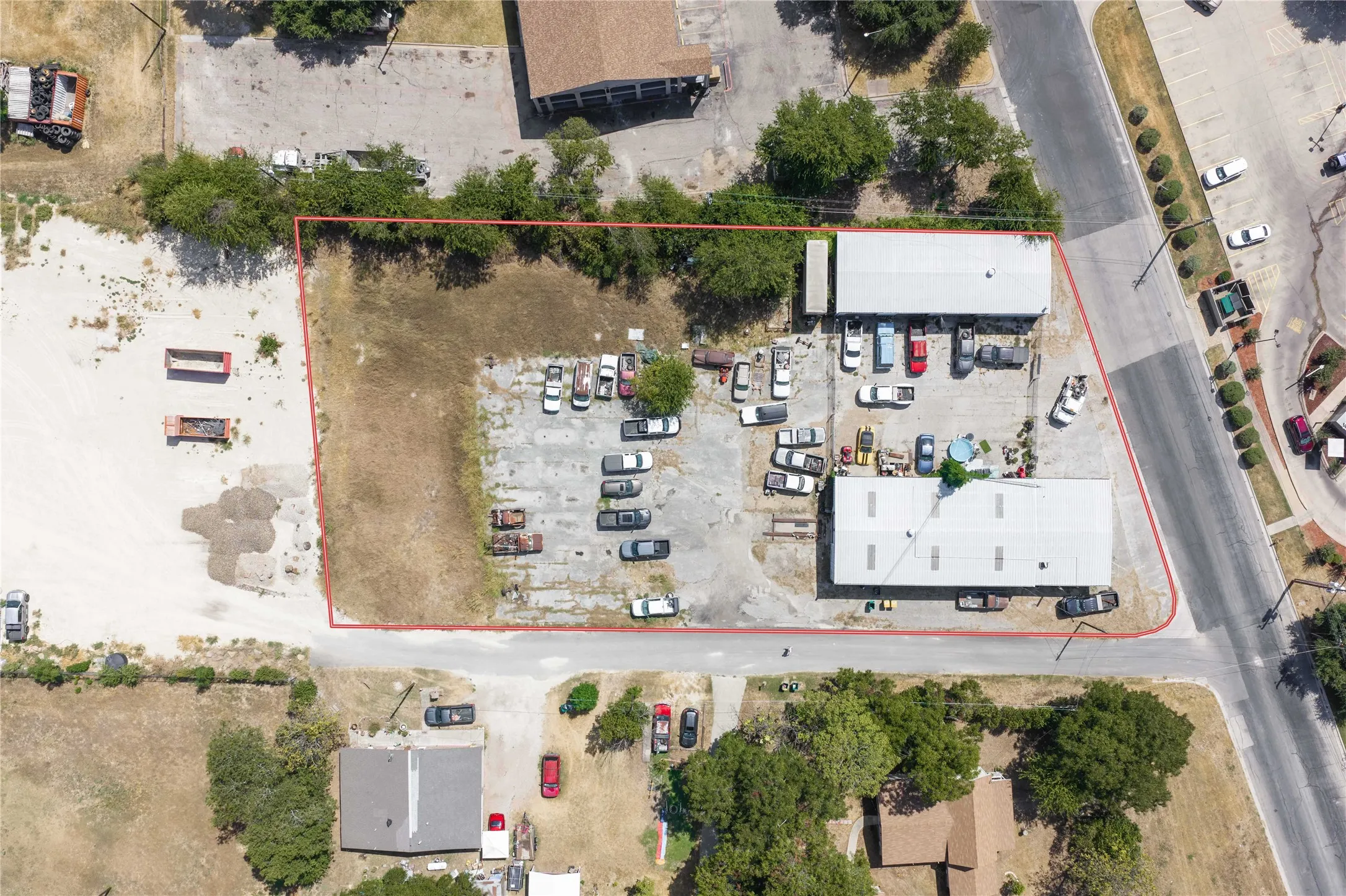 Warehouse For Sale in Bell County , 1000 E 2nd Avenue, Belton, Texas 76513, 0, 0, Garage spaces, 0 Sqft, built in 1972, mls#21394374, Real Estate Agent in Belton, Homes For Sale in Bell county, Homes For Sale in Belton, Realtor in Belton Texas, Real Estate Brokerage Independent Realty Texas, Luminita Cordes Realtor