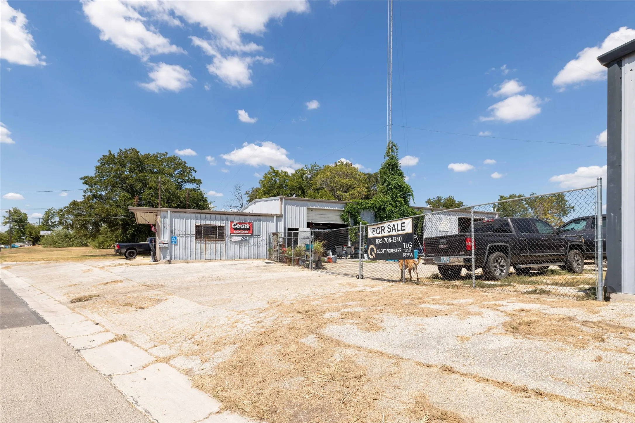 Warehouse For Sale in Bell County , 1000 E 2nd Avenue, Belton, Texas 76513, 0, 0, Garage spaces, 0 Sqft, built in 1972, mls#21394374, Real Estate Agent in Belton, Homes For Sale in Bell county, Homes For Sale in Belton, Realtor in Belton Texas, Real Estate Brokerage Independent Realty Texas, Luminita Cordes Realtor