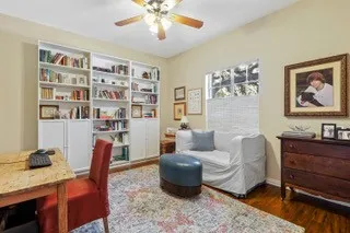 Condominium For Sale in Dallas County , 6011 E University Boulevard 246, Dallas, Texas 75206, 2 Bedroom, 1 Bathroom, Garage spaces, 930 Sqft, built in 1964, mls#21399697, Real Estate Agent in Dallas, Homes For Sale in Dallas county, Homes For Sale in Dallas, Realtor in Dallas Texas, Real Estate Brokerage Independent Realty Texas, Luminita Cordes Realtor