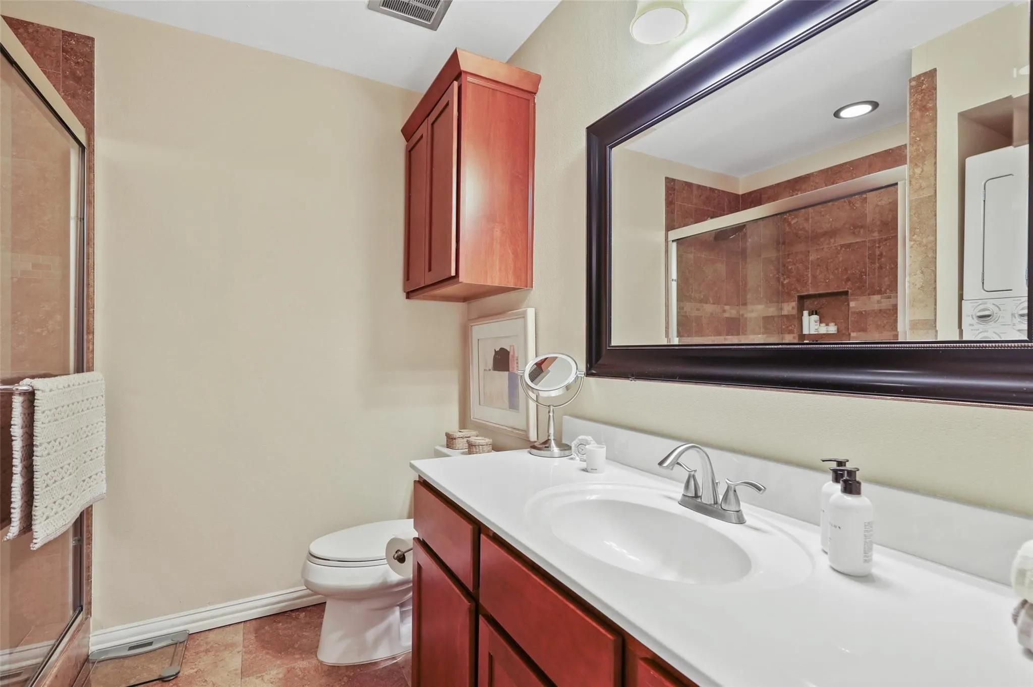 Condominium For Sale in Dallas County , 6011 E University Boulevard 246, Dallas, Texas 75206, 2 Bedroom, 1 Bathroom, Garage spaces, 930 Sqft, built in 1964, mls#21399697, Real Estate Agent in Dallas, Homes For Sale in Dallas county, Homes For Sale in Dallas, Realtor in Dallas Texas, Real Estate Brokerage Independent Realty Texas, Luminita Cordes Realtor
