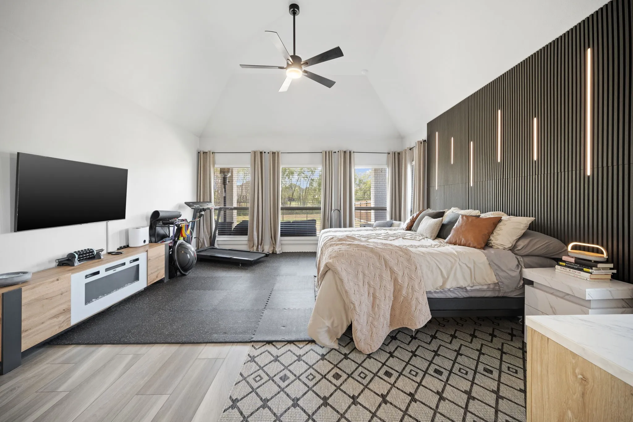 Single Family Residence For Sale in Ellis County , 648 Red Maple Road, Waxahachie, Texas 75165, 4 Bedroom, 4 Bathroom, 2 Garage spaces, 3,098 Sqft, built in 2022, mls#21399805, Real Estate Agent in Waxahachie, Homes For Sale in Ellis county, Homes For Sale in Waxahachie, Realtor in Waxahachie Texas, Real Estate Brokerage Independent Realty Texas, Luminita Cordes Realtor
