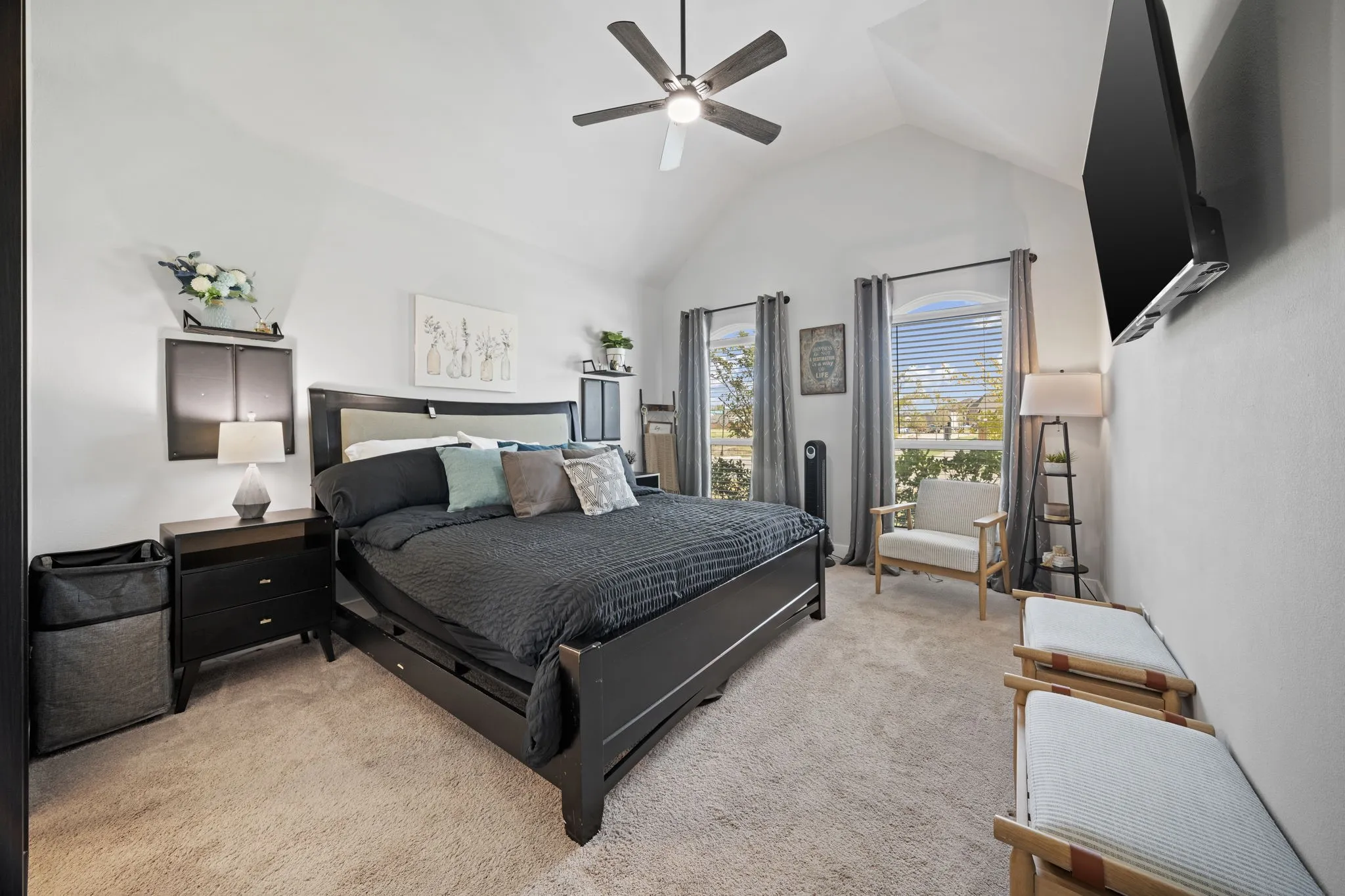 Single Family Residence For Sale in Ellis County , 648 Red Maple Road, Waxahachie, Texas 75165, 4 Bedroom, 4 Bathroom, 2 Garage spaces, 3,098 Sqft, built in 2022, mls#21399805, Real Estate Agent in Waxahachie, Homes For Sale in Ellis county, Homes For Sale in Waxahachie, Realtor in Waxahachie Texas, Real Estate Brokerage Independent Realty Texas, Luminita Cordes Realtor