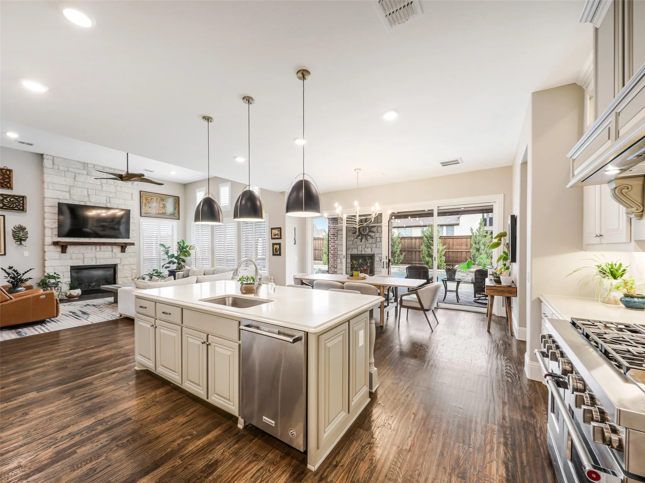Single Family Residence For Sale in Collin County , 1230 Vista Run Drive, Prosper, Texas 75078, 3 Bedroom, 3 Bathroom, 3 Garage spaces, 3,495 Sqft, built in 2018, mls#21398149, Real Estate Agent in Prosper, Homes For Sale in Collin county, Homes For Sale in Prosper, Realtor in Prosper Texas, Real Estate Brokerage Independent Realty Texas, Luminita Cordes Realtor