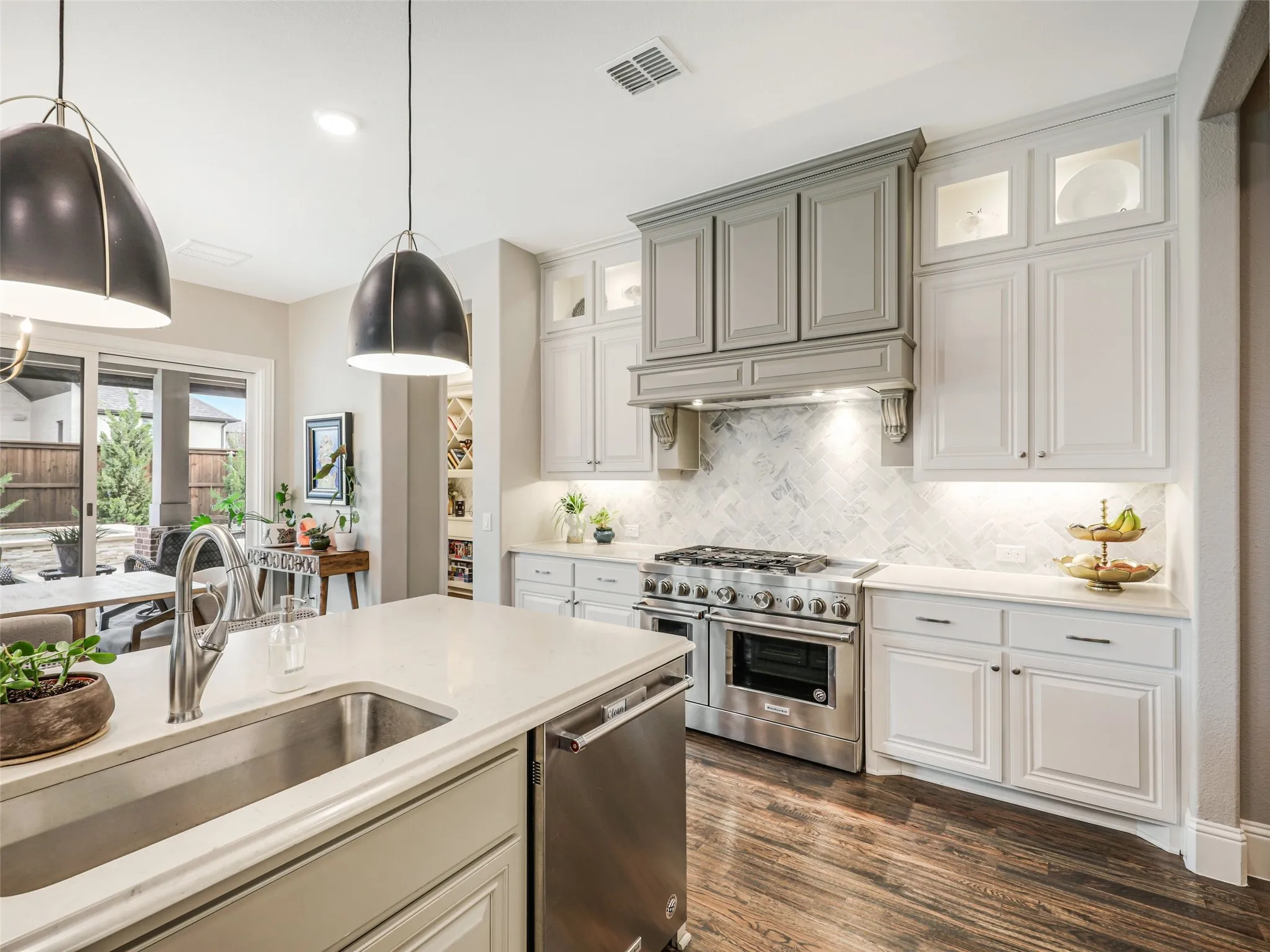 Single Family Residence For Sale in Collin County , 1230 Vista Run Drive, Prosper, Texas 75078, 3 Bedroom, 3 Bathroom, 3 Garage spaces, 3,495 Sqft, built in 2018, mls#21398149, Real Estate Agent in Prosper, Homes For Sale in Collin county, Homes For Sale in Prosper, Realtor in Prosper Texas, Real Estate Brokerage Independent Realty Texas, Luminita Cordes Realtor