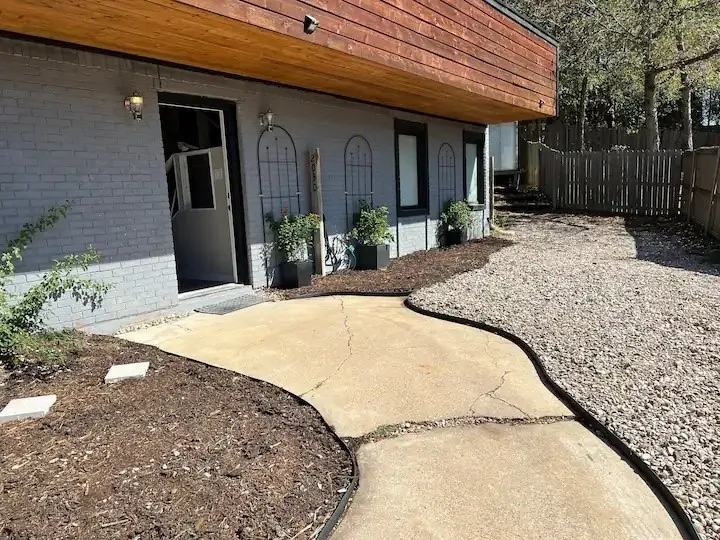 Single Family Residence For Rent in Dallas County , 2030 Klondike Street, Grand Prairie, Texas 75050, 4 Bedroom, 3 Bathroom, 2 Garage spaces, 3,415 Sqft, built in 1984, mls#21400019, Real Estate Agent in Grand Prairie, Homes For Rent in Dallas county, Homes For Rent in Grand Prairie, Realtor in Grand Prairie Texas, Real Estate Brokerage Independent Realty Texas, Luminita Cordes Realtor