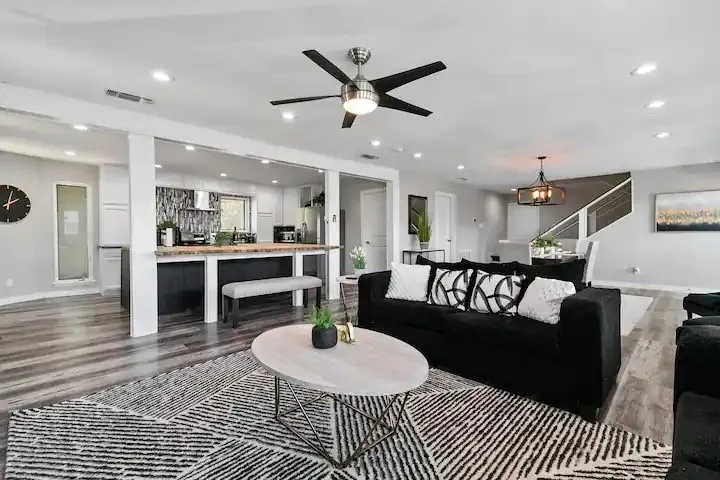 Single Family Residence For Rent in Dallas County , 2030 Klondike Street, Grand Prairie, Texas 75050, 4 Bedroom, 3 Bathroom, 2 Garage spaces, 3,415 Sqft, built in 1984, mls#21400019, Real Estate Agent in Grand Prairie, Homes For Rent in Dallas county, Homes For Rent in Grand Prairie, Realtor in Grand Prairie Texas, Real Estate Brokerage Independent Realty Texas, Luminita Cordes Realtor