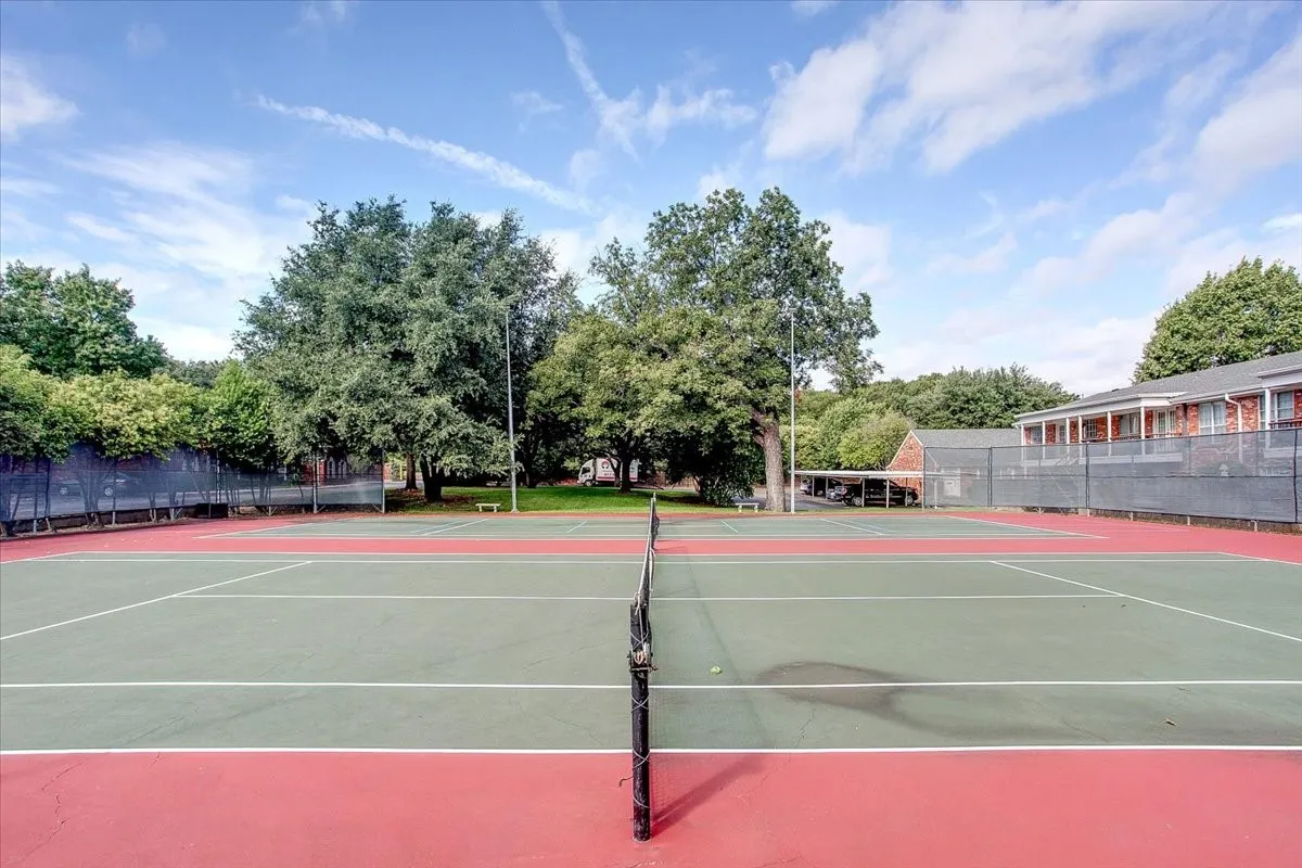 Condominium For Sale in Tarrant County , 1061 Roaring Springs Road, Fort Worth, Texas 76114, 2 Bedroom, 2 Bathroom, Garage spaces, 1,333 Sqft, built in 1970, mls#21399155, Real Estate Agent in Fort Worth, Homes For Sale in Tarrant county, Homes For Sale in Fort Worth, Realtor in Fort Worth Texas, Real Estate Brokerage Independent Realty Texas, Luminita Cordes Realtor