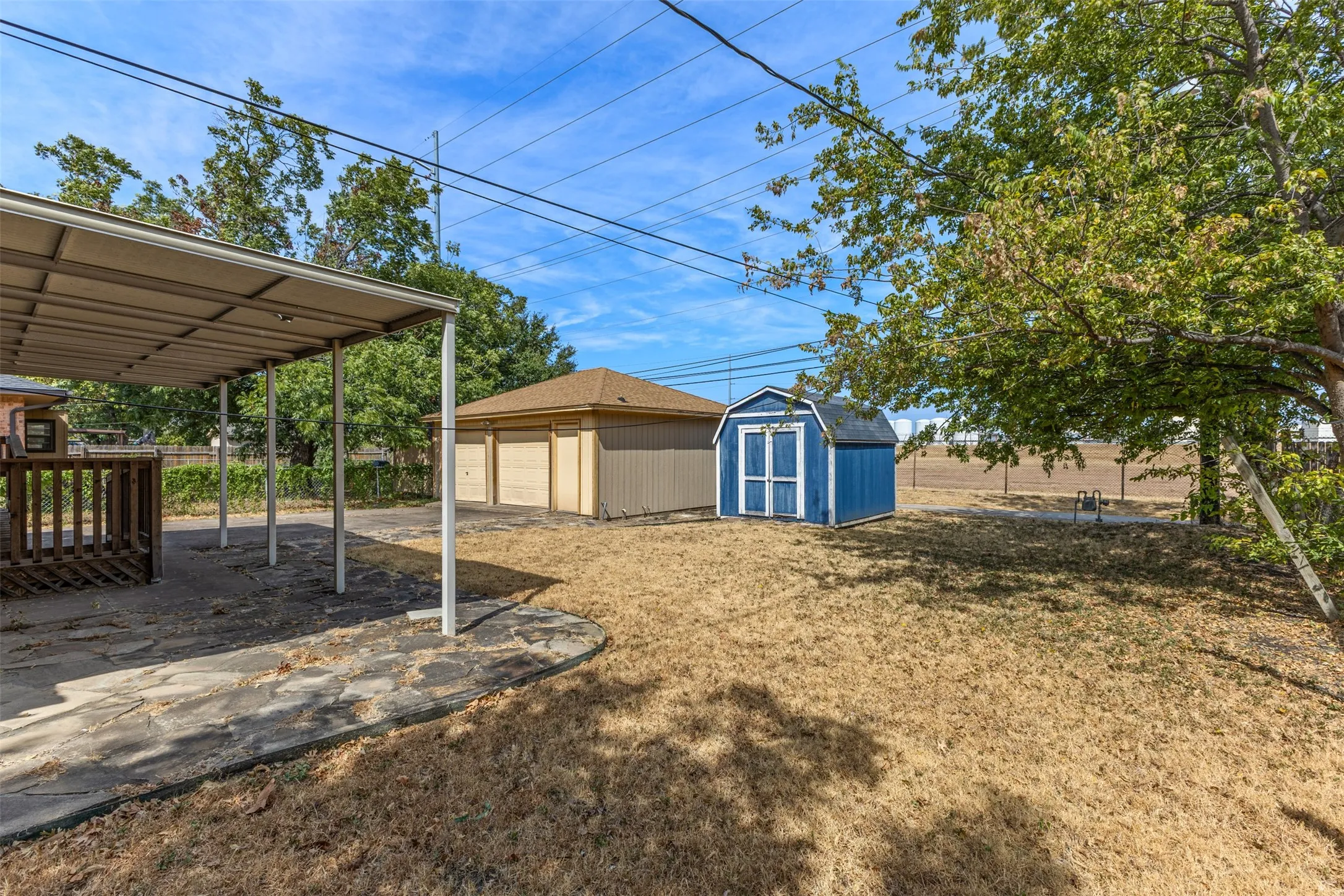 Single Family Residence For Sale in Dallas County , 2401 Cardinal Lane, Garland, Texas 75042, 3 Bedroom, 2 Bathroom, 2 Garage spaces, 1,432 Sqft, built in 1959, mls#21400099, Real Estate Agent in Garland, Homes For Sale in Dallas county, Homes For Sale in Garland, Realtor in Garland Texas, Real Estate Brokerage Independent Realty Texas, Luminita Cordes Realtor