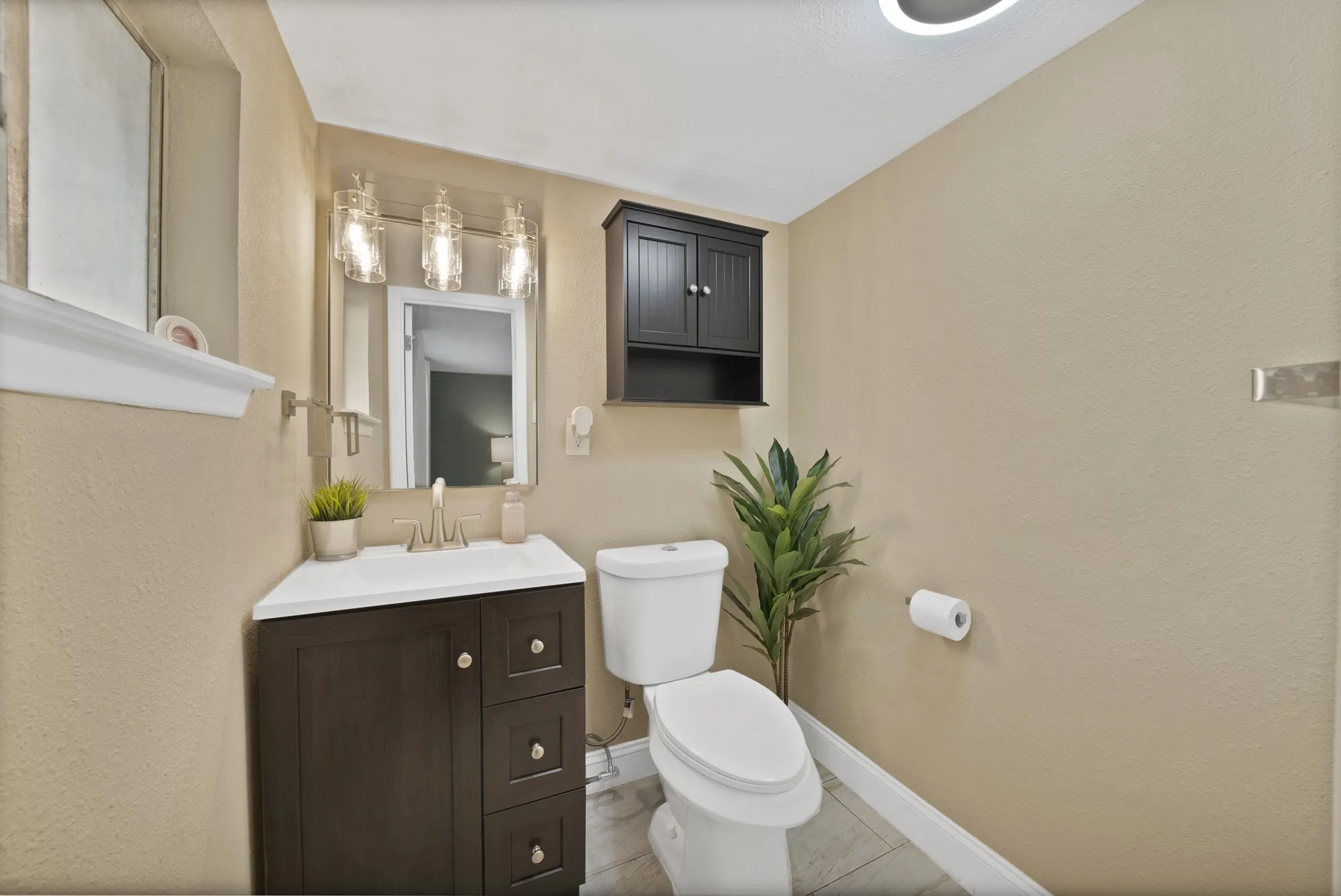 Single Family Residence For Sale in Dallas County , 1258 Hidden Valley Drive, Dallas, Texas 75241, 3 Bedroom, 2 Bathroom, 1 Garage spaces, 1,478 Sqft, built in 1965, mls#21399329, Real Estate Agent in Dallas, Homes For Sale in Dallas county, Homes For Sale in Dallas, Realtor in Dallas Texas, Real Estate Brokerage Independent Realty Texas, Luminita Cordes Realtor
