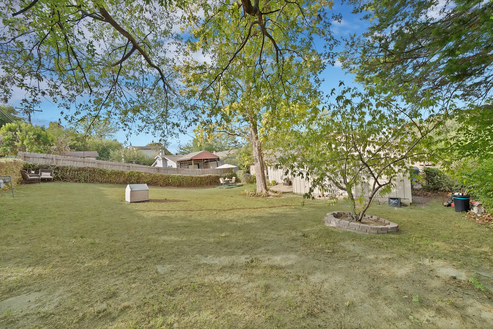 Single Family Residence For Sale in Dallas County , 1258 Hidden Valley Drive, Dallas, Texas 75241, 3 Bedroom, 2 Bathroom, 1 Garage spaces, 1,478 Sqft, built in 1965, mls#21399329, Real Estate Agent in Dallas, Homes For Sale in Dallas county, Homes For Sale in Dallas, Realtor in Dallas Texas, Real Estate Brokerage Independent Realty Texas, Luminita Cordes Realtor