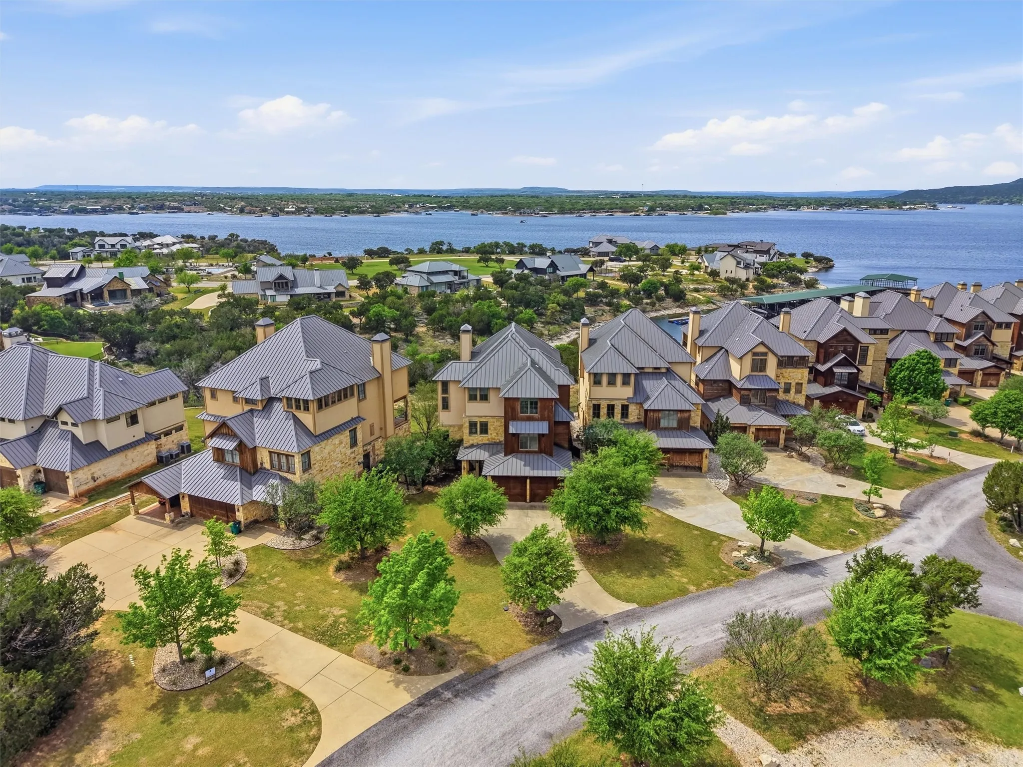 Single Family Residence For Sale in Palo Pinto County , 2141 Century Oak Drive, Graford, Texas 76449, 5 Bedroom, 8 Bathroom, 2 Garage spaces, 4,661 Sqft, built in 2012, mls#21399894, Real Estate Agent in Graford, Homes For Sale in Palo Pinto county, Homes For Sale in Graford, Realtor in Graford Texas, Real Estate Brokerage Independent Realty Texas, Luminita Cordes Realtor