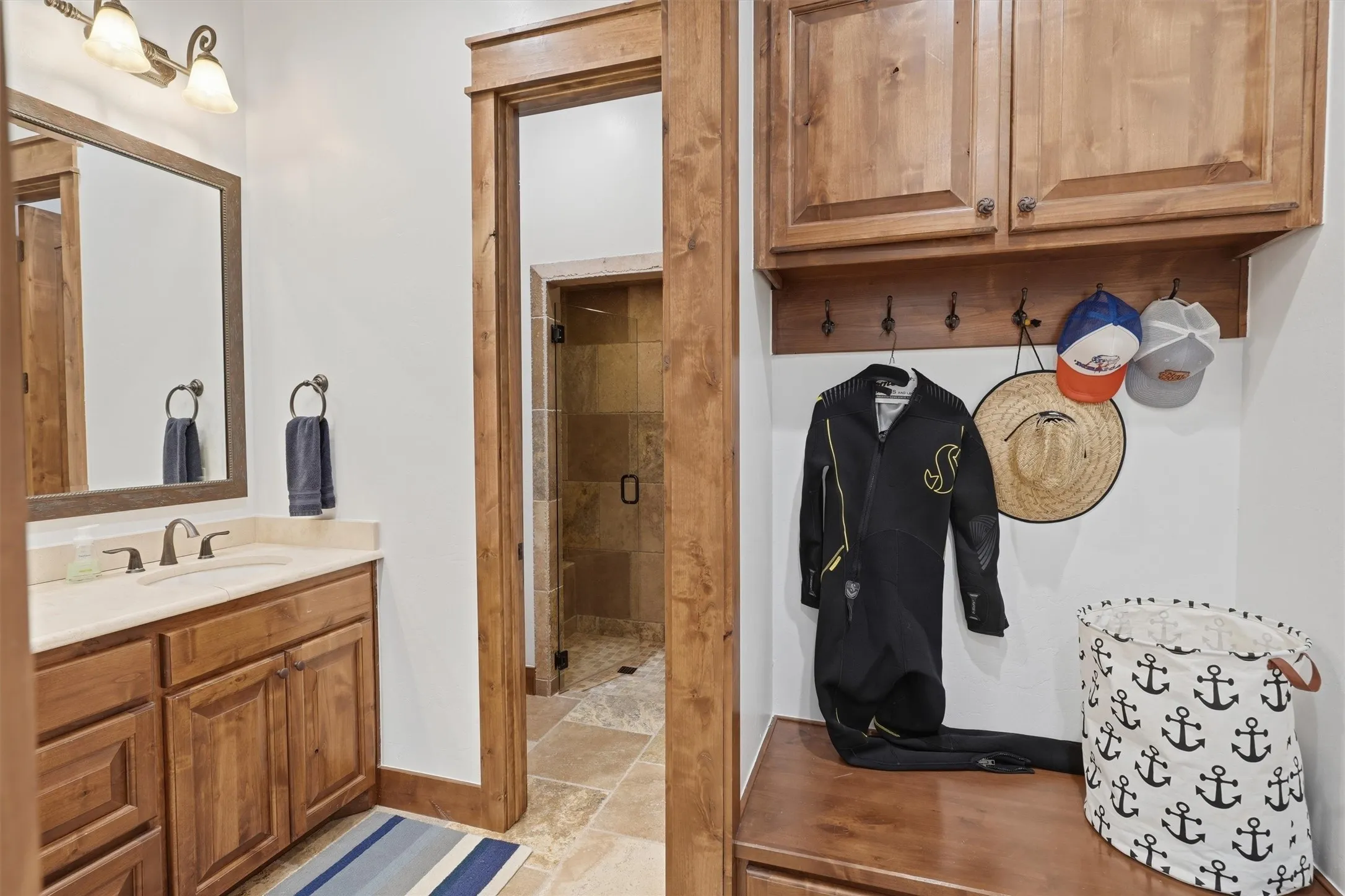 Single Family Residence For Sale in Palo Pinto County , 2141 Century Oak Drive, Graford, Texas 76449, 5 Bedroom, 8 Bathroom, 2 Garage spaces, 4,661 Sqft, built in 2012, mls#21399894, Real Estate Agent in Graford, Homes For Sale in Palo Pinto county, Homes For Sale in Graford, Realtor in Graford Texas, Real Estate Brokerage Independent Realty Texas, Luminita Cordes Realtor