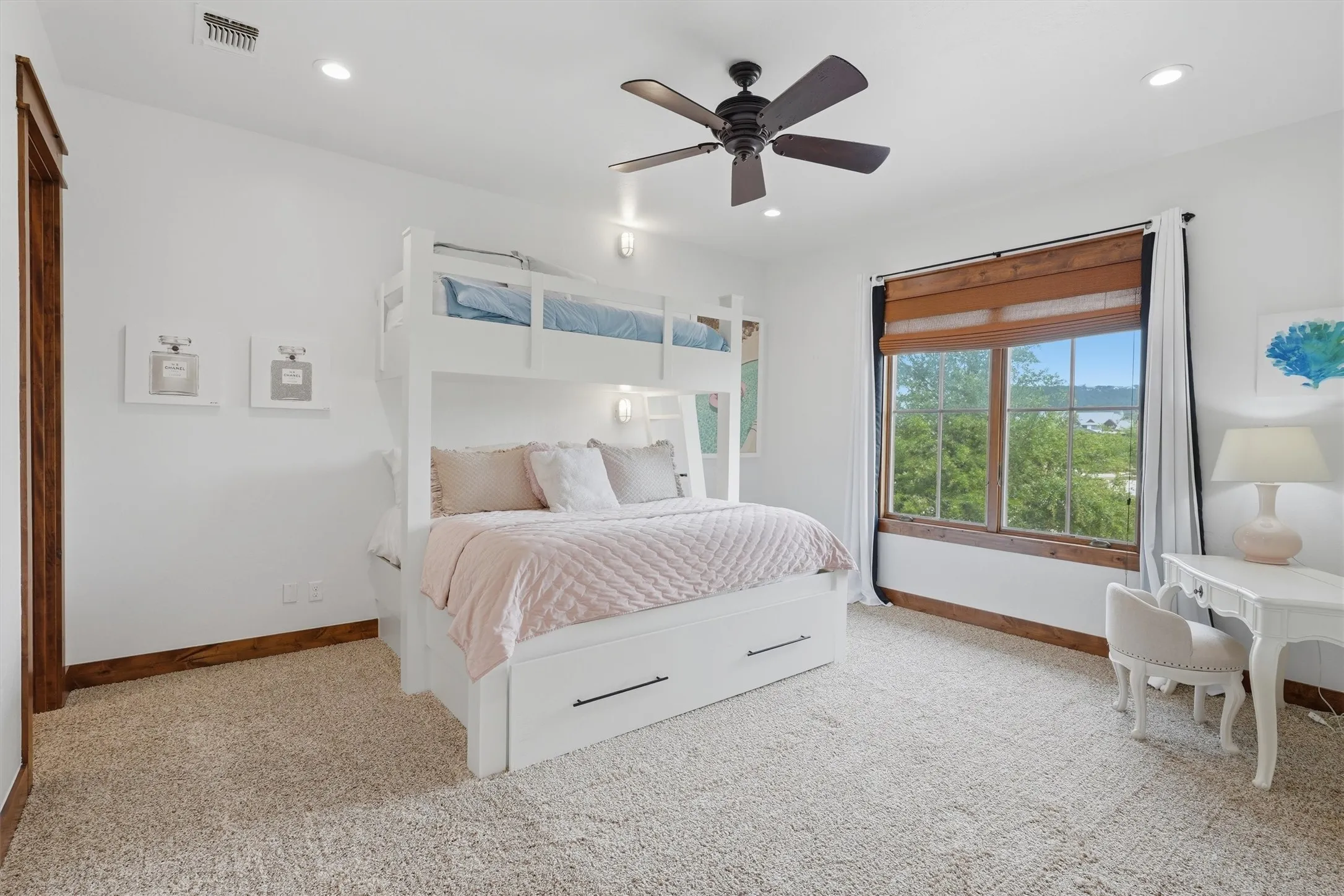 Single Family Residence For Sale in Palo Pinto County , 2141 Century Oak Drive, Graford, Texas 76449, 5 Bedroom, 8 Bathroom, 2 Garage spaces, 4,661 Sqft, built in 2012, mls#21399894, Real Estate Agent in Graford, Homes For Sale in Palo Pinto county, Homes For Sale in Graford, Realtor in Graford Texas, Real Estate Brokerage Independent Realty Texas, Luminita Cordes Realtor