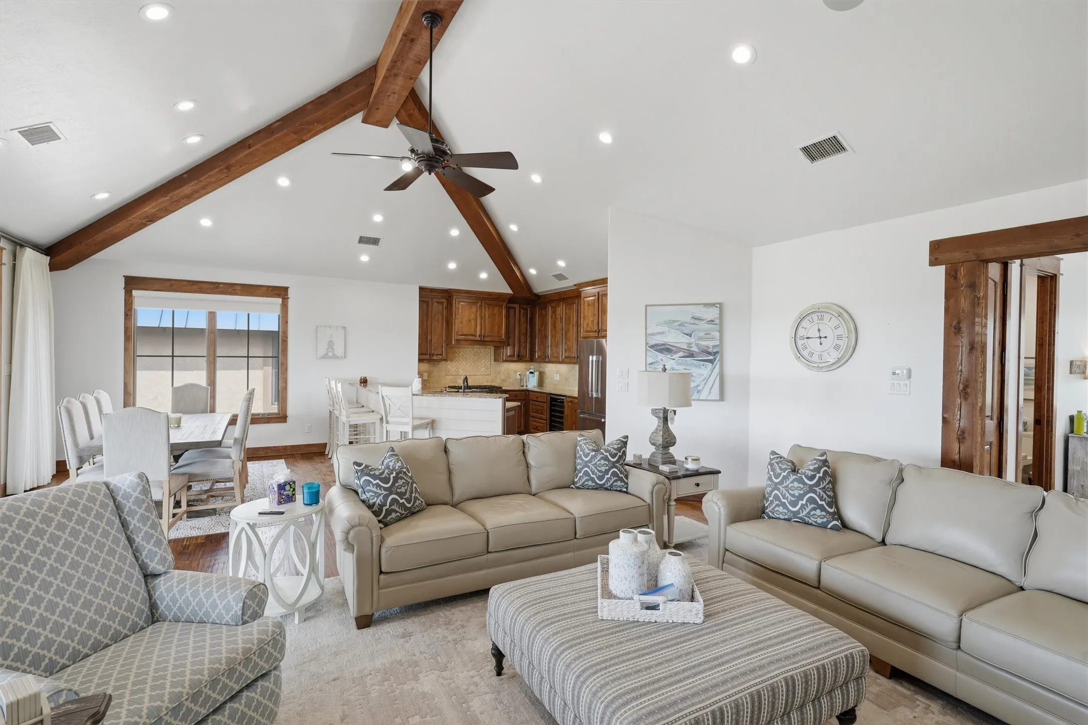 Single Family Residence For Sale in Palo Pinto County , 2141 Century Oak Drive, Graford, Texas 76449, 5 Bedroom, 8 Bathroom, 2 Garage spaces, 4,661 Sqft, built in 2012, mls#21399894, Real Estate Agent in Graford, Homes For Sale in Palo Pinto county, Homes For Sale in Graford, Realtor in Graford Texas, Real Estate Brokerage Independent Realty Texas, Luminita Cordes Realtor
