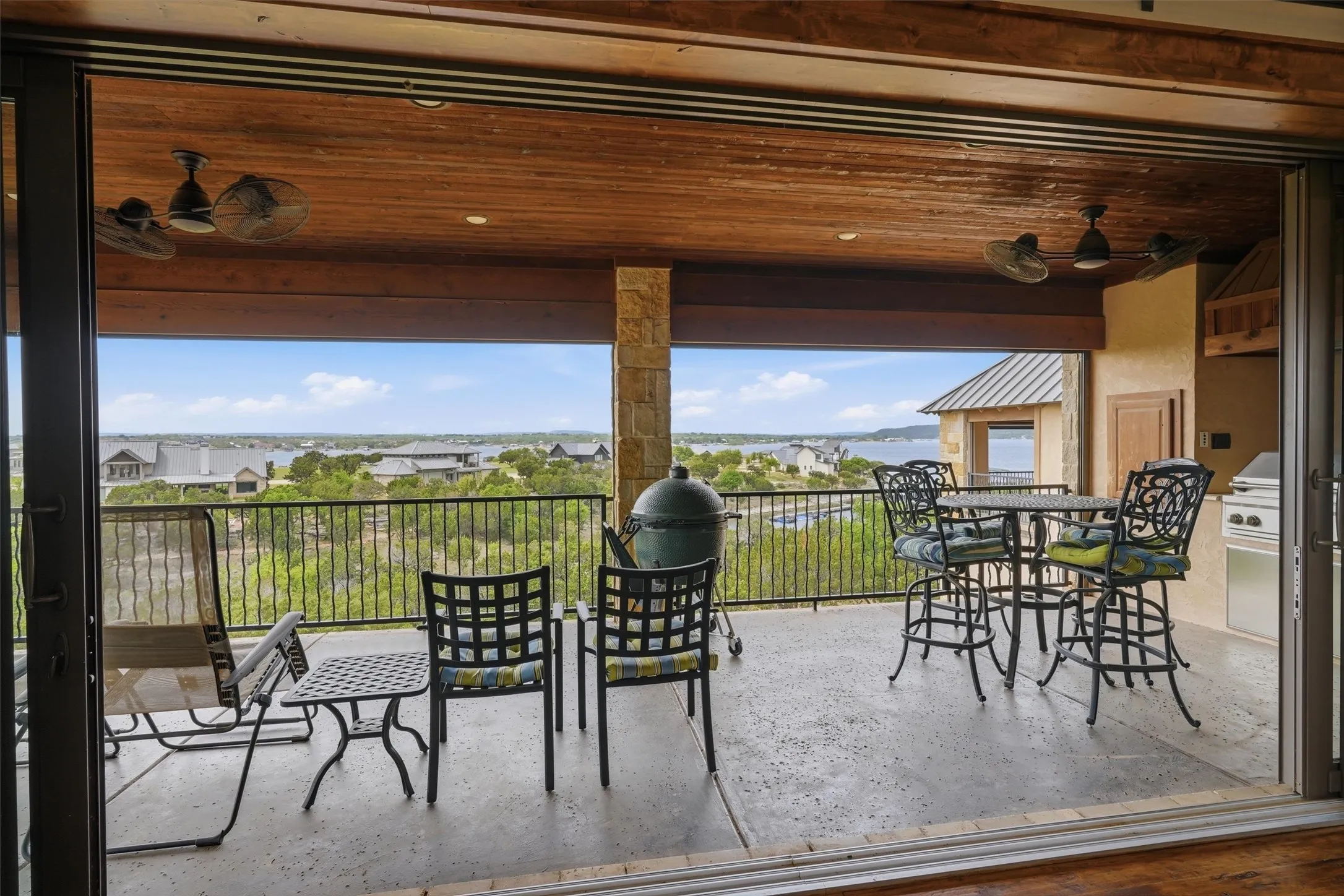 Single Family Residence For Sale in Palo Pinto County , 2141 Century Oak Drive, Graford, Texas 76449, 5 Bedroom, 8 Bathroom, 2 Garage spaces, 4,661 Sqft, built in 2012, mls#21399894, Real Estate Agent in Graford, Homes For Sale in Palo Pinto county, Homes For Sale in Graford, Realtor in Graford Texas, Real Estate Brokerage Independent Realty Texas, Luminita Cordes Realtor
