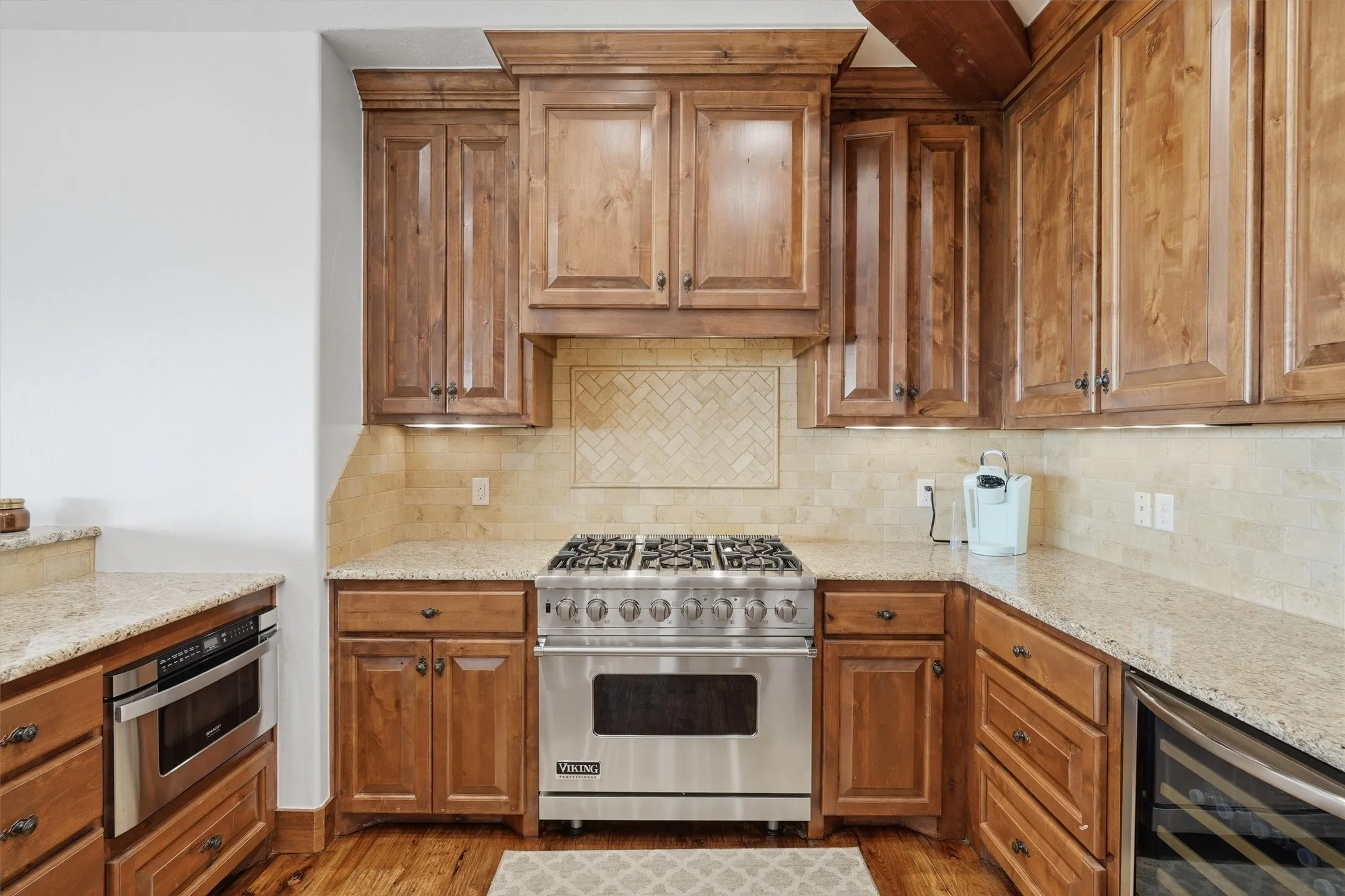 Single Family Residence For Sale in Palo Pinto County , 2141 Century Oak Drive, Graford, Texas 76449, 5 Bedroom, 8 Bathroom, 2 Garage spaces, 4,661 Sqft, built in 2012, mls#21399894, Real Estate Agent in Graford, Homes For Sale in Palo Pinto county, Homes For Sale in Graford, Realtor in Graford Texas, Real Estate Brokerage Independent Realty Texas, Luminita Cordes Realtor
