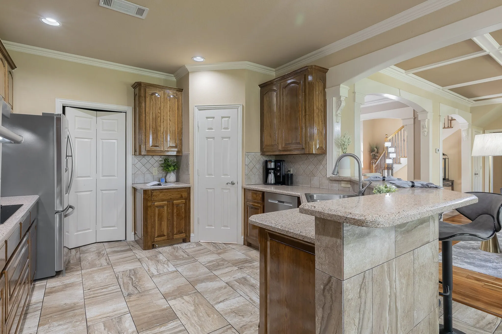 Single Family Residence For Sale in Collin County , 18 Oxford Way, Allen, Texas 75002, 5 Bedroom, 4 Bathroom, 2 Garage spaces, 2,900 Sqft, built in 2005, mls#21391314, Real Estate Agent in Allen, Homes For Sale in Collin county, Homes For Sale in Allen, Realtor in Allen Texas, Real Estate Brokerage Independent Realty Texas, Luminita Cordes Realtor