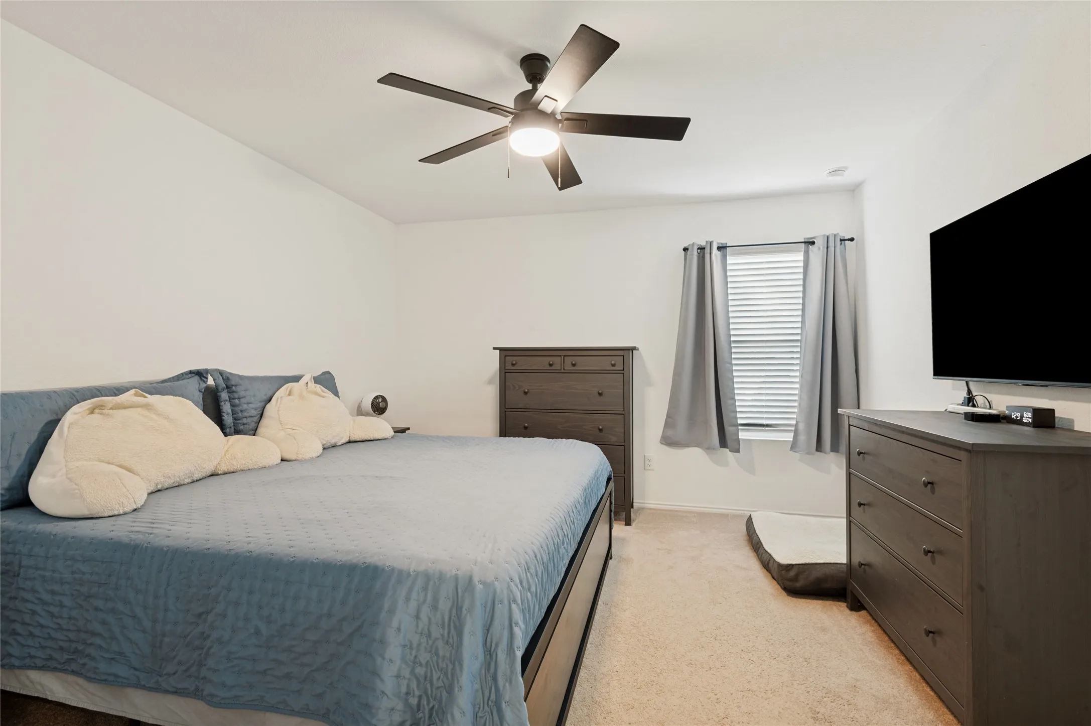 Single Family Residence For Sale in Denton County , 11839 Marcellus Way, Justin, Texas 76247, 3 Bedroom, 2 Bathroom, 2 Garage spaces, 1,262 Sqft, built in 2023, mls#21400128, Real Estate Agent in Justin, Homes For Sale in Denton county, Homes For Sale in Justin, Realtor in Justin Texas, Real Estate Brokerage Independent Realty Texas, Luminita Cordes Realtor