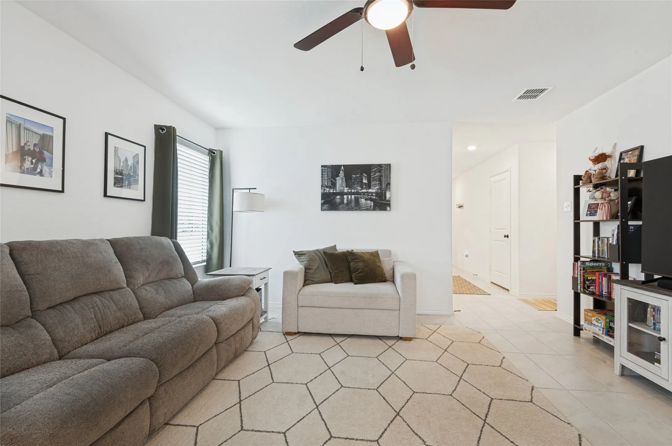 Single Family Residence For Sale in Denton County , 11839 Marcellus Way, Justin, Texas 76247, 3 Bedroom, 2 Bathroom, 2 Garage spaces, 1,262 Sqft, built in 2023, mls#21400128, Real Estate Agent in Justin, Homes For Sale in Denton county, Homes For Sale in Justin, Realtor in Justin Texas, Real Estate Brokerage Independent Realty Texas, Luminita Cordes Realtor