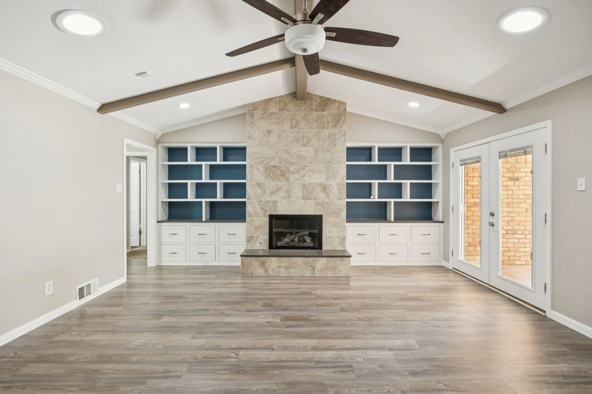 Single Family Residence For Sale in Dallas County , 9536 Millridge Drive, Dallas, Texas 75243, 4 Bedroom, 3 Bathroom, 2 Garage spaces, 2,423 Sqft, built in 1970, mls#21400112, Real Estate Agent in Dallas, Homes For Sale in Dallas county, Homes For Sale in Dallas, Realtor in Dallas Texas, Real Estate Brokerage Independent Realty Texas, Luminita Cordes Realtor