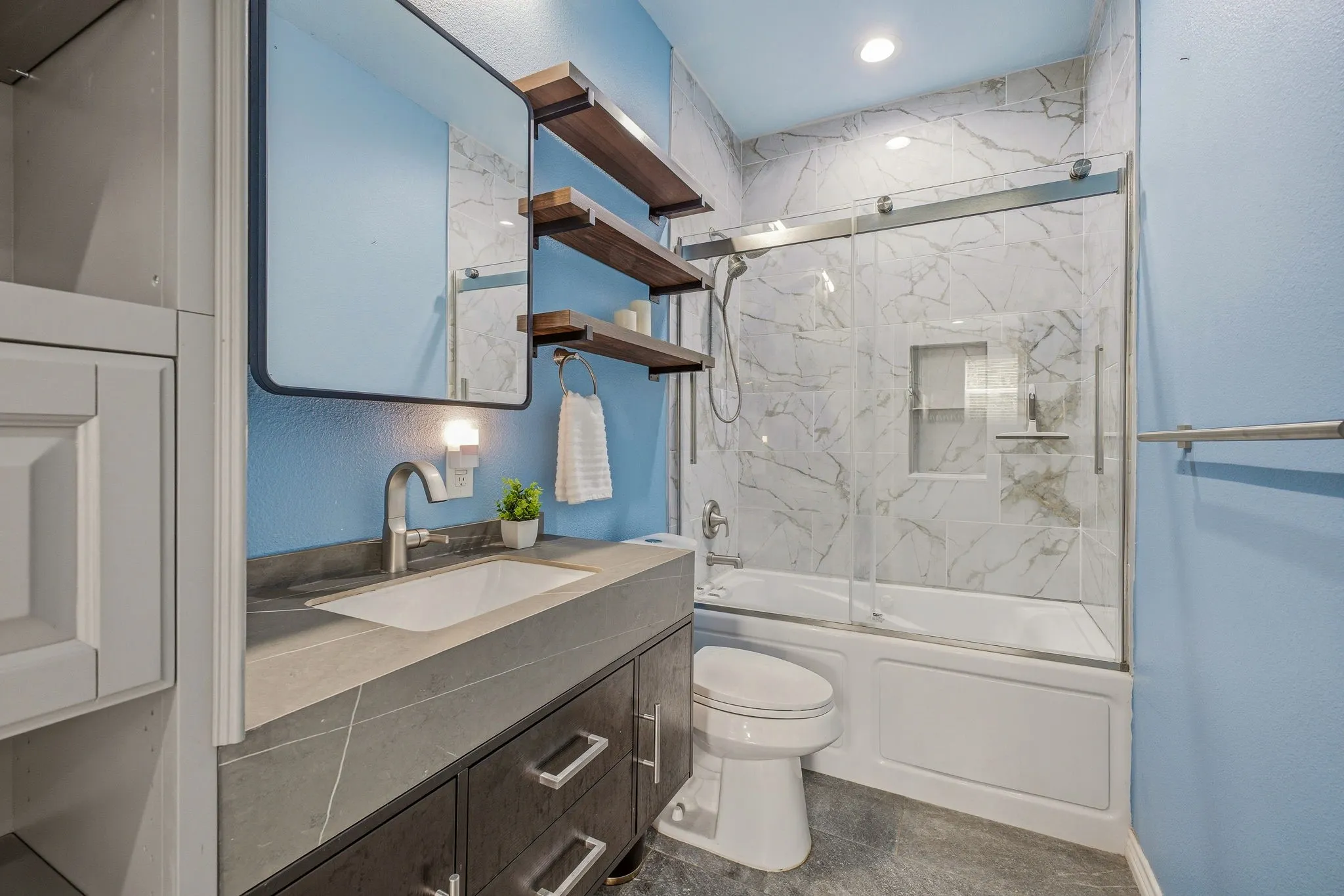 Duplex For Sale in Hood County , 4945 Peachtree Circle, Granbury, Texas 76048, 5 Bedroom, 4 Bathroom, Garage spaces, 0 Sqft, built in 2025, mls#21400132, Real Estate Agent in Granbury, Homes For Sale in Hood county, Homes For Sale in Granbury, Realtor in Granbury Texas, Real Estate Brokerage Independent Realty Texas, Luminita Cordes Realtor