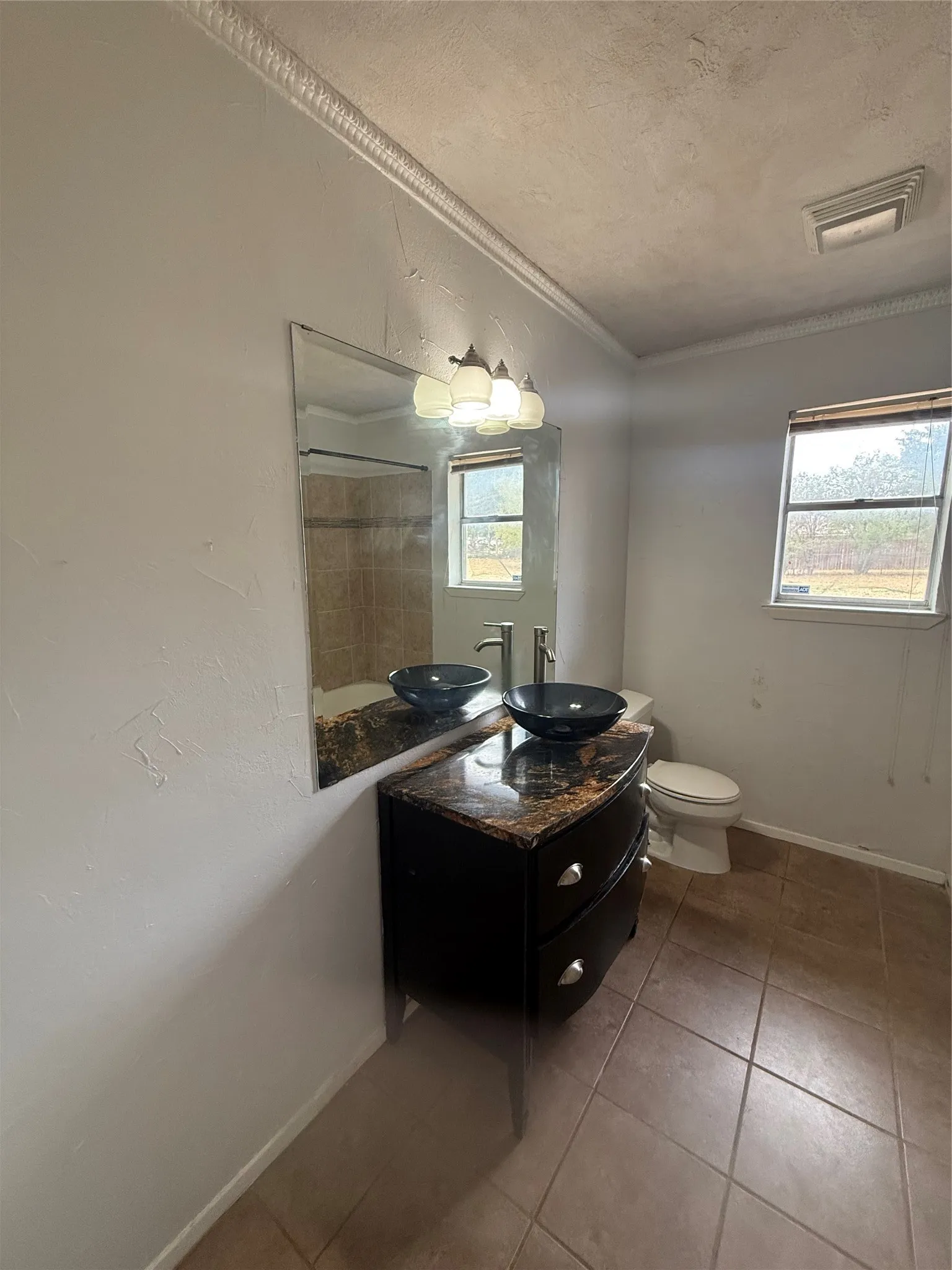 Single Family Residence For Rent in Parker County , 3808 Ridge Road, Willow Park, Texas 76087, 3 Bedroom, 3 Bathroom, 2 Garage spaces, 1,848 Sqft, built in 1974, mls#21400075, Real Estate Agent in Willow Park, Homes For Rent in Parker county, Homes For Rent in Willow Park, Realtor in Willow Park Texas, Real Estate Brokerage Independent Realty Texas, Luminita Cordes Realtor