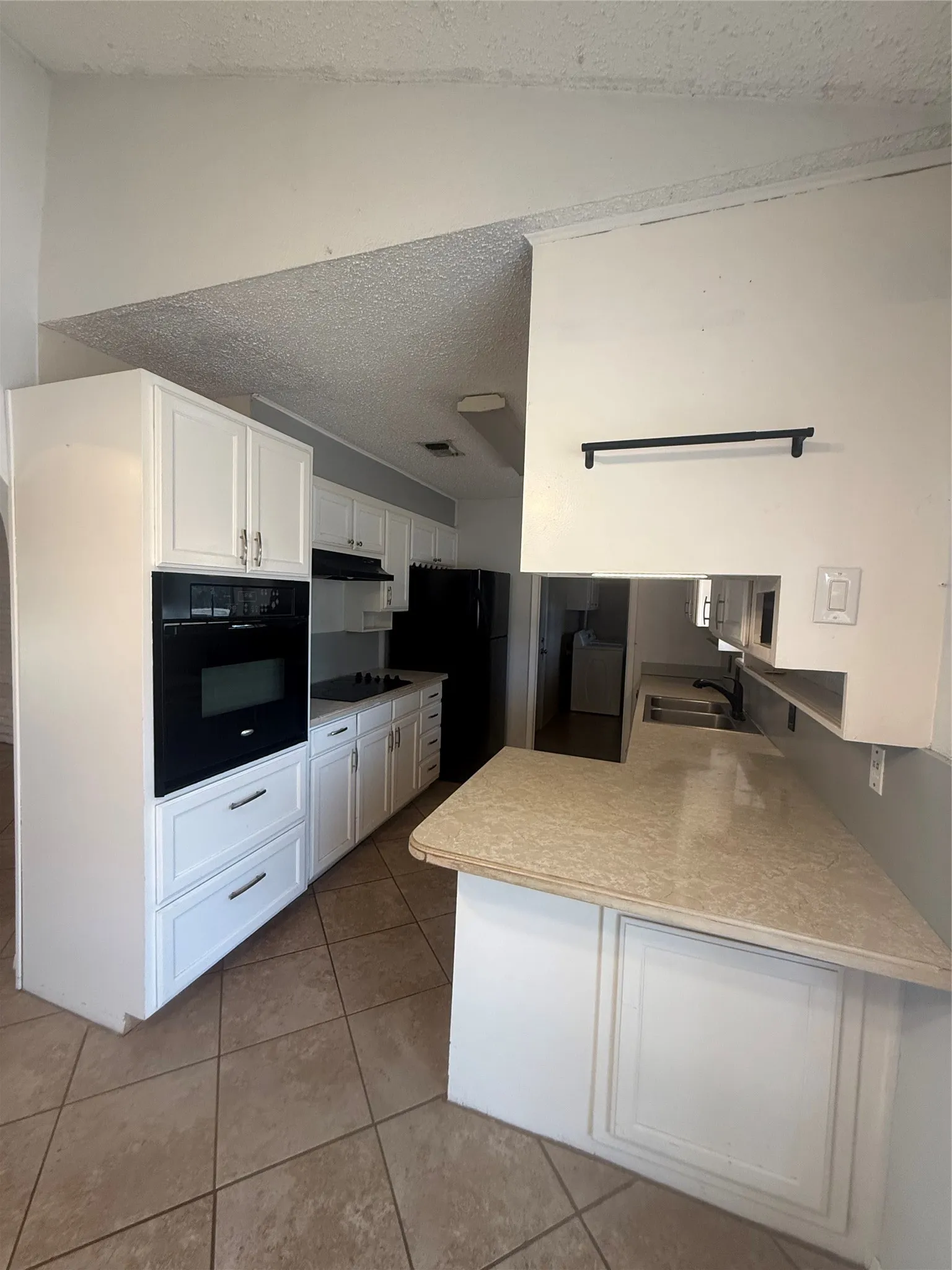 Single Family Residence For Rent in Parker County , 3808 Ridge Road, Willow Park, Texas 76087, 3 Bedroom, 3 Bathroom, 2 Garage spaces, 1,848 Sqft, built in 1974, mls#21400075, Real Estate Agent in Willow Park, Homes For Rent in Parker county, Homes For Rent in Willow Park, Realtor in Willow Park Texas, Real Estate Brokerage Independent Realty Texas, Luminita Cordes Realtor