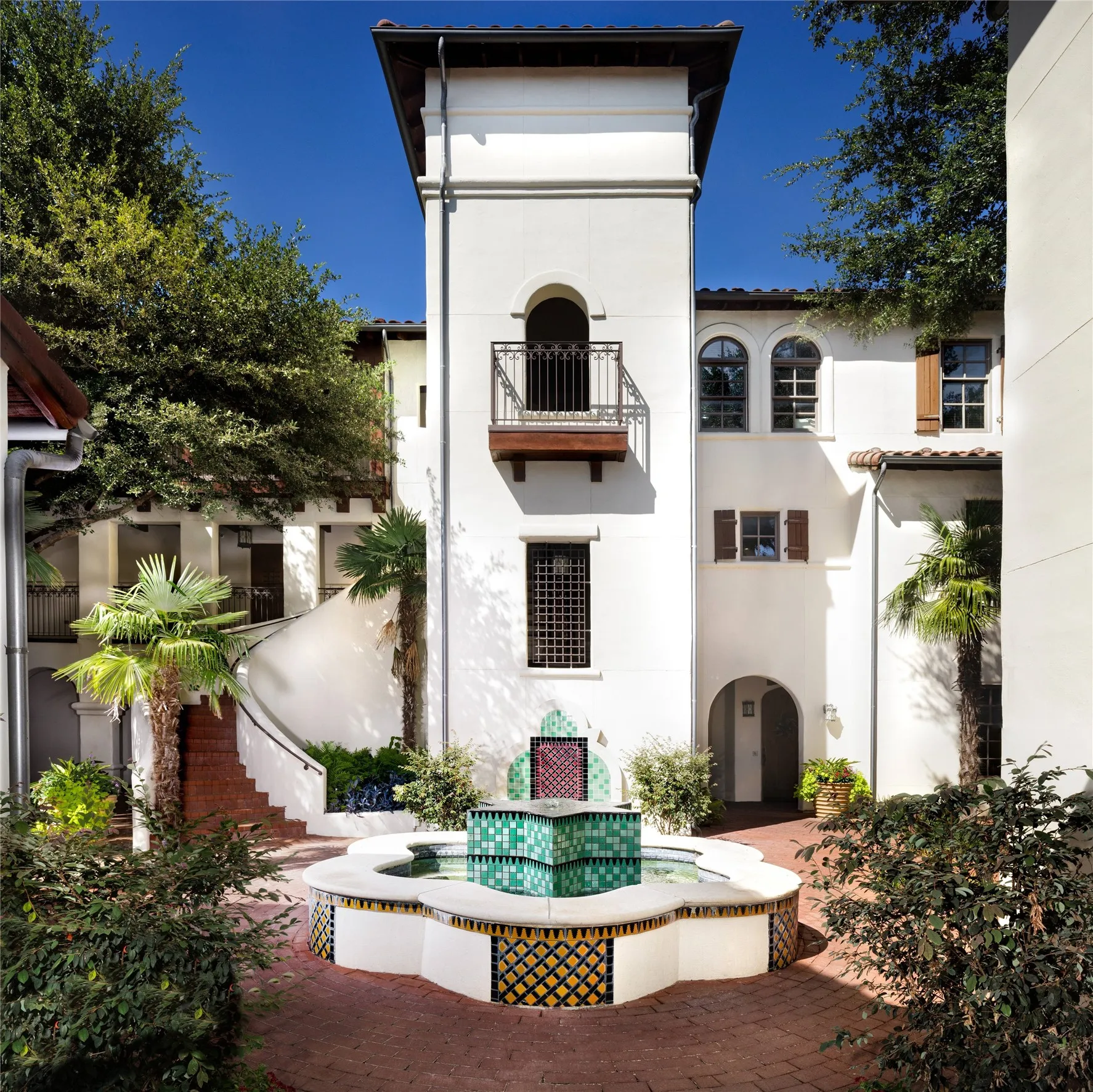 Condominium For Rent in Dallas County , 2510 N Henderson 9, Dallas, Texas 75206, 2 Bedroom, 3 Bathroom, Garage spaces, 2,115 Sqft, built in 2008, mls#21400162, Real Estate Agent in Dallas, Homes For Rent in Dallas county, Homes For Rent in Dallas, Realtor in Dallas Texas, Real Estate Brokerage Independent Realty Texas, Luminita Cordes Realtor