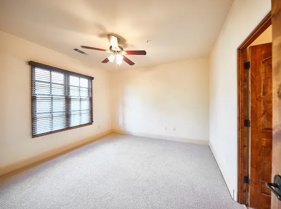 Condominium For Rent in Dallas County , 2510 N Henderson 9, Dallas, Texas 75206, 2 Bedroom, 3 Bathroom, Garage spaces, 2,115 Sqft, built in 2008, mls#21400162, Real Estate Agent in Dallas, Homes For Rent in Dallas county, Homes For Rent in Dallas, Realtor in Dallas Texas, Real Estate Brokerage Independent Realty Texas, Luminita Cordes Realtor
