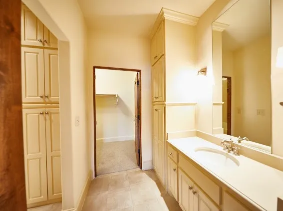 Condominium For Rent in Dallas County , 2510 N Henderson 9, Dallas, Texas 75206, 2 Bedroom, 3 Bathroom, Garage spaces, 2,115 Sqft, built in 2008, mls#21400162, Real Estate Agent in Dallas, Homes For Rent in Dallas county, Homes For Rent in Dallas, Realtor in Dallas Texas, Real Estate Brokerage Independent Realty Texas, Luminita Cordes Realtor