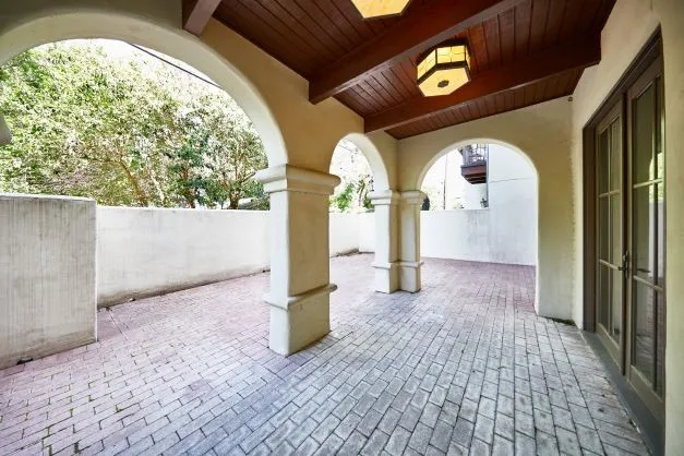 Condominium For Rent in Dallas County , 2510 N Henderson 9, Dallas, Texas 75206, 2 Bedroom, 3 Bathroom, Garage spaces, 2,115 Sqft, built in 2008, mls#21400162, Real Estate Agent in Dallas, Homes For Rent in Dallas county, Homes For Rent in Dallas, Realtor in Dallas Texas, Real Estate Brokerage Independent Realty Texas, Luminita Cordes Realtor
