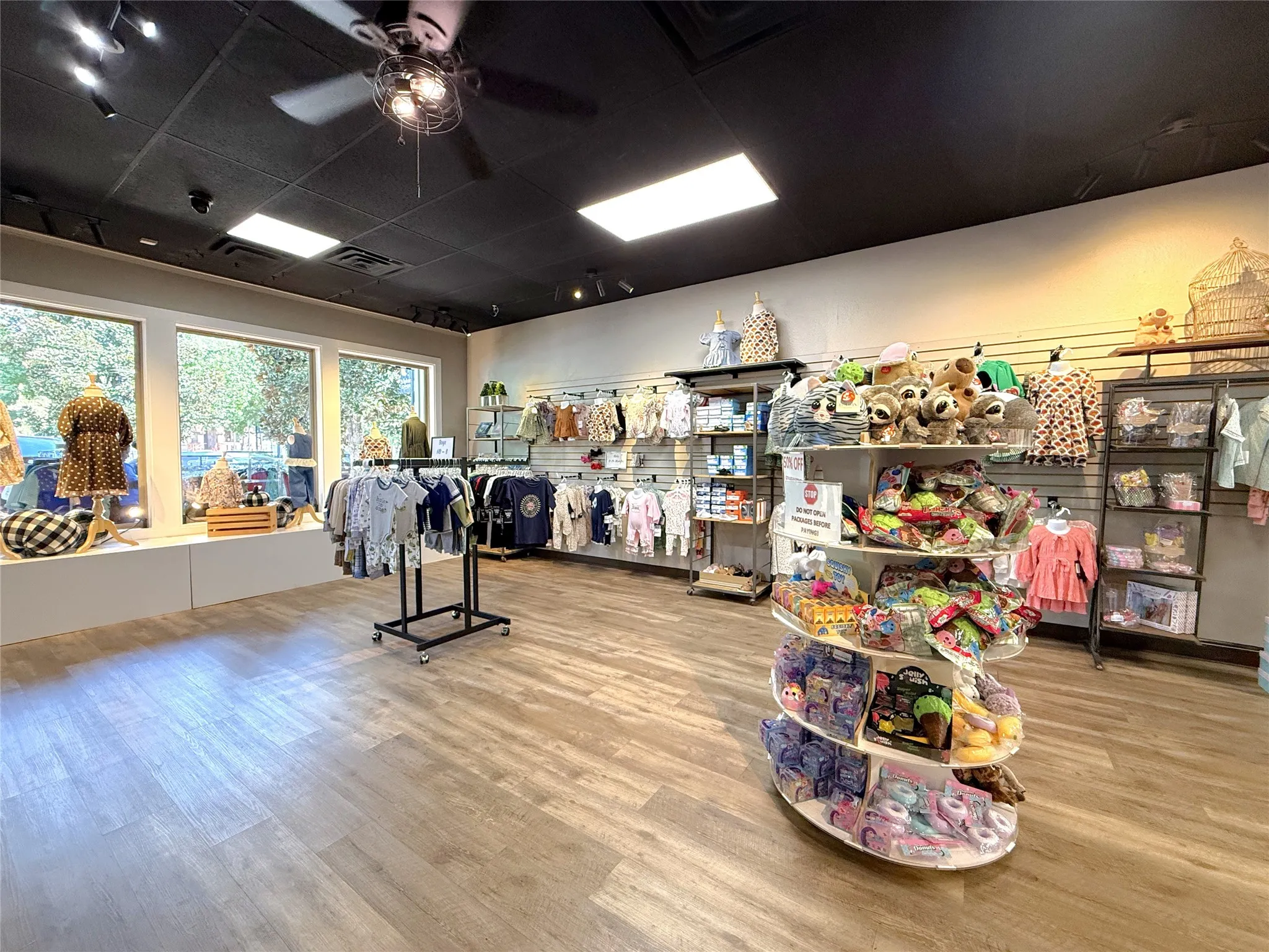 Retail For Sale in Hopkins County , 118 Main Street, Sulphur Springs, Texas 75482, 0, 0, Garage spaces, 0 Sqft, built in 2019, mls#21398716, Real Estate Agent in Sulphur Springs, Homes For Sale in Hopkins county, Homes For Sale in Sulphur Springs, Realtor in Sulphur Springs Texas, Real Estate Brokerage Independent Realty Texas, Luminita Cordes Realtor