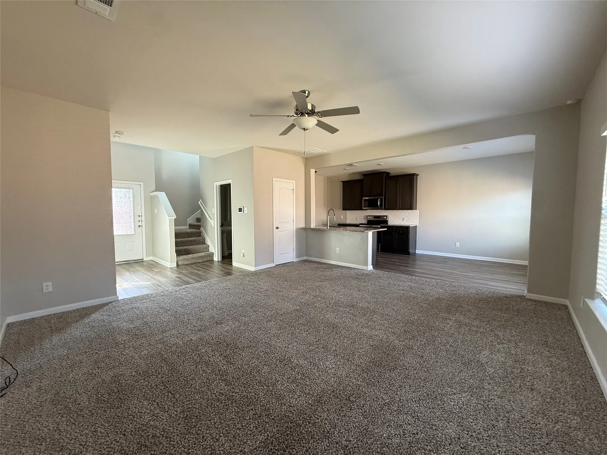 Single Family Residence For Rent in Collin County , 268 Honeysuckle Lane, Princeton, Texas 75407, 4 Bedroom, 3 Bathroom, 2 Garage spaces, 2,191 Sqft, built in 2021, mls#21400179, Real Estate Agent in Princeton, Homes For Rent in Collin county, Homes For Rent in Princeton, Realtor in Princeton Texas, Real Estate Brokerage Independent Realty Texas, Luminita Cordes Realtor