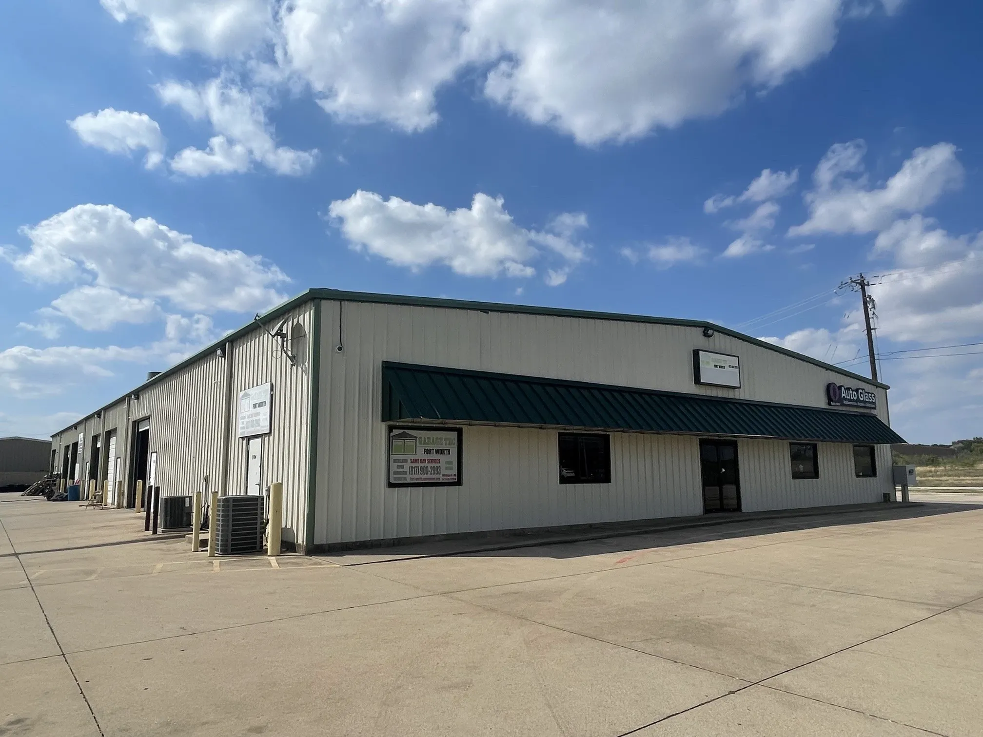 Warehouse For Sale in Tarrant County , 5940 Kroger Drive 10, Fort Worth, Texas 76244, 0, 0, Garage spaces, 0 Sqft, built in 2001, mls#21400180, Real Estate Agent in Fort Worth, Homes For Sale in Tarrant county, Homes For Sale in Fort Worth, Realtor in Fort Worth Texas, Real Estate Brokerage Independent Realty Texas, Luminita Cordes Realtor