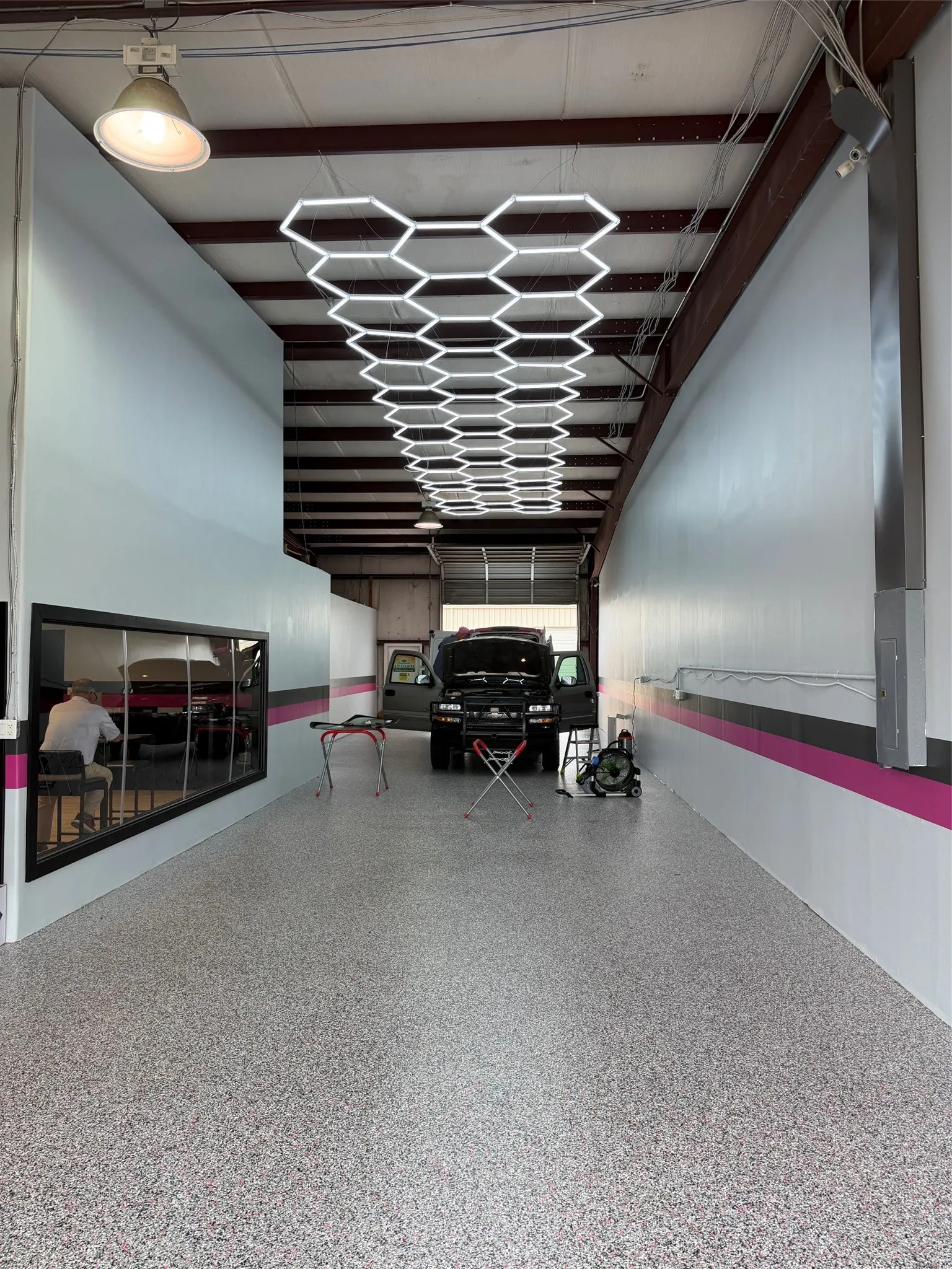 Warehouse For Sale in Tarrant County , 5940 Kroger Drive 10, Fort Worth, Texas 76244, 0, 0, Garage spaces, 0 Sqft, built in 2001, mls#21400180, Real Estate Agent in Fort Worth, Homes For Sale in Tarrant county, Homes For Sale in Fort Worth, Realtor in Fort Worth Texas, Real Estate Brokerage Independent Realty Texas, Luminita Cordes Realtor