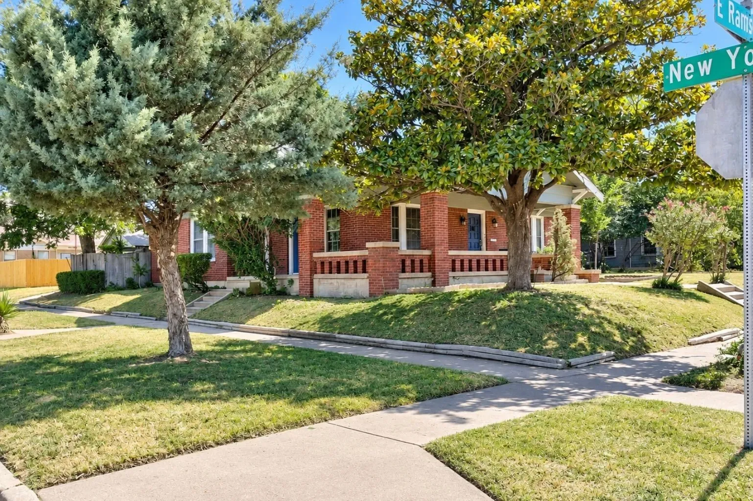 Single Family Residence For Sale in Tarrant County , 956 E Ramsey Avenue, Fort Worth, Texas 76104, 3 Bedroom, 2 Bathroom, Garage spaces, 1,904 Sqft, built in 1935, mls#21392331, Real Estate Agent in Fort Worth, Homes For Sale in Tarrant county, Homes For Sale in Fort Worth, Realtor in Fort Worth Texas, Real Estate Brokerage Independent Realty Texas, Luminita Cordes Realtor