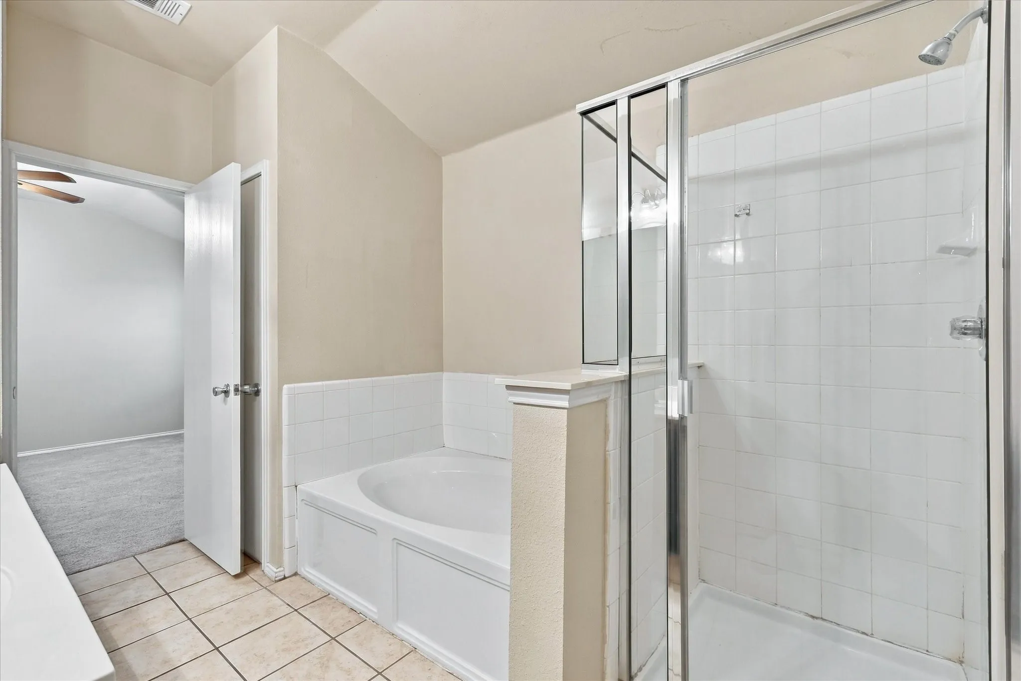 Single Family Residence For Sale in Collin County , 7105 Cotton Seed Drive, Mc Kinney, Texas 75070, 3 Bedroom, 3 Bathroom, 2 Garage spaces, 1,664 Sqft, built in 2007, mls#21400171, Real Estate Agent in Mc Kinney, Homes For Sale in Collin county, Homes For Sale in Mc Kinney, Realtor in Mc Kinney Texas, Real Estate Brokerage Independent Realty Texas, Luminita Cordes Realtor
