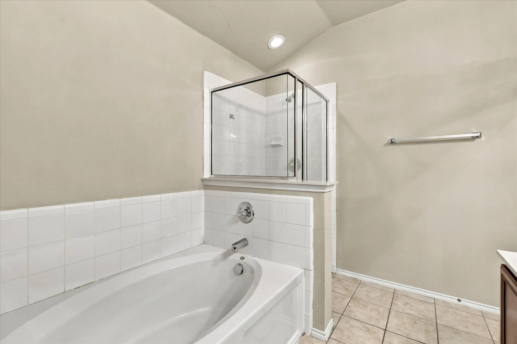 Single Family Residence For Sale in Collin County , 7105 Cotton Seed Drive, Mc Kinney, Texas 75070, 3 Bedroom, 3 Bathroom, 2 Garage spaces, 1,664 Sqft, built in 2007, mls#21400171, Real Estate Agent in Mc Kinney, Homes For Sale in Collin county, Homes For Sale in Mc Kinney, Realtor in Mc Kinney Texas, Real Estate Brokerage Independent Realty Texas, Luminita Cordes Realtor