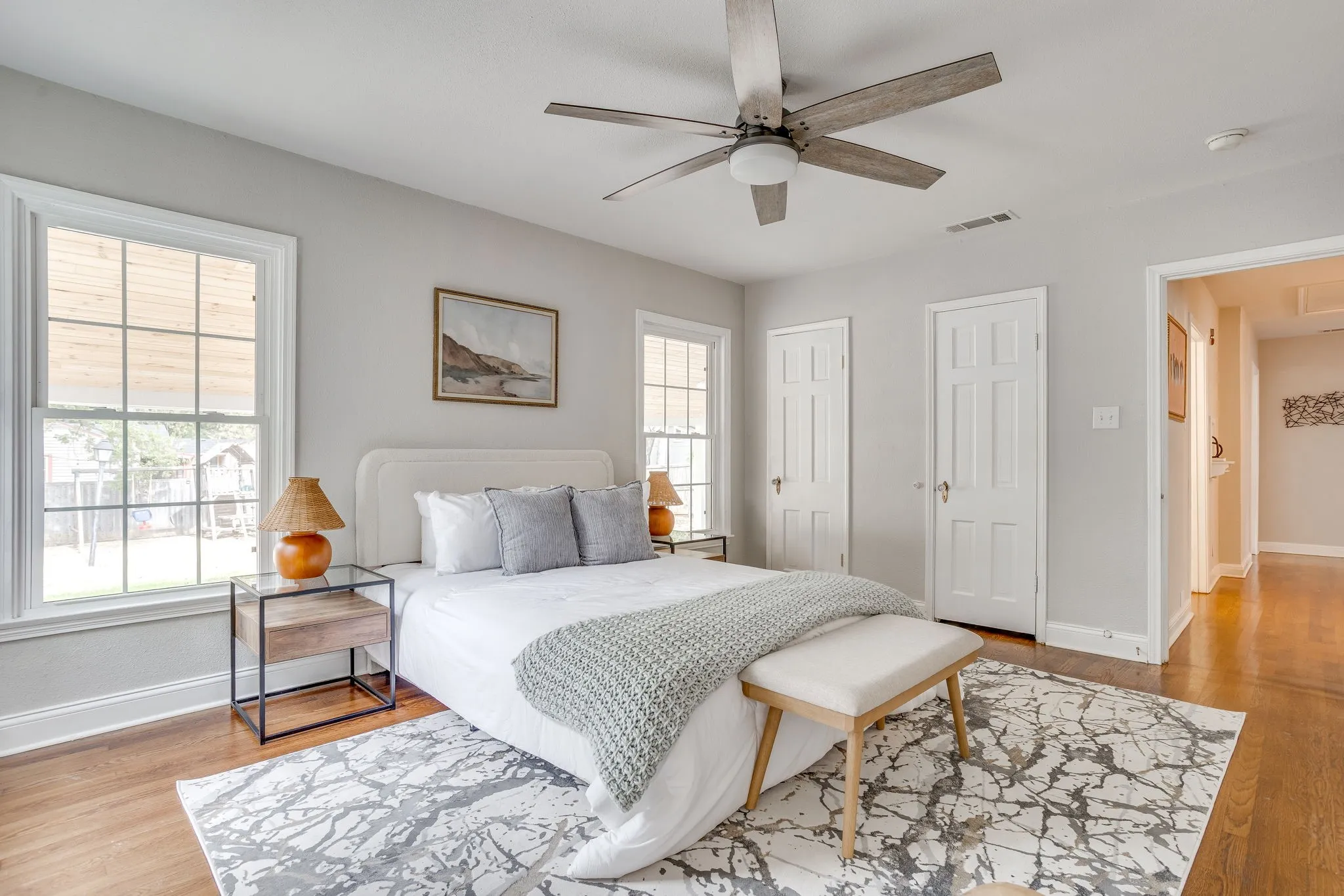 Single Family Residence For Sale in Ellis County , 303 Harbin Avenue, Waxahachie, Texas 75165, 3 Bedroom, 1 Bathroom, Garage spaces, 1,644 Sqft, built in 1956, mls#21392890, Real Estate Agent in Waxahachie, Homes For Sale in Ellis county, Homes For Sale in Waxahachie, Realtor in Waxahachie Texas, Real Estate Brokerage Independent Realty Texas, Luminita Cordes Realtor