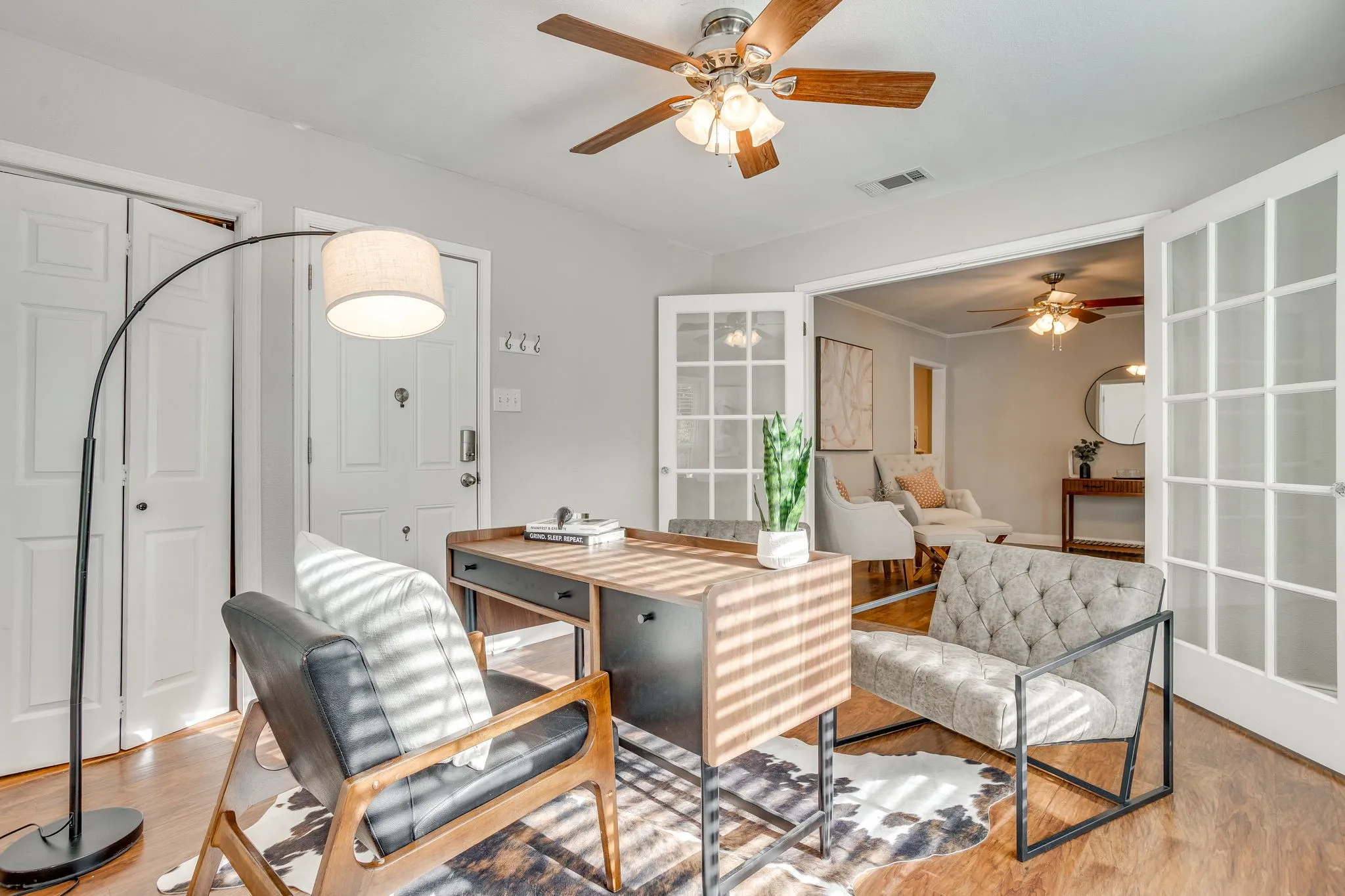 office or bedroom