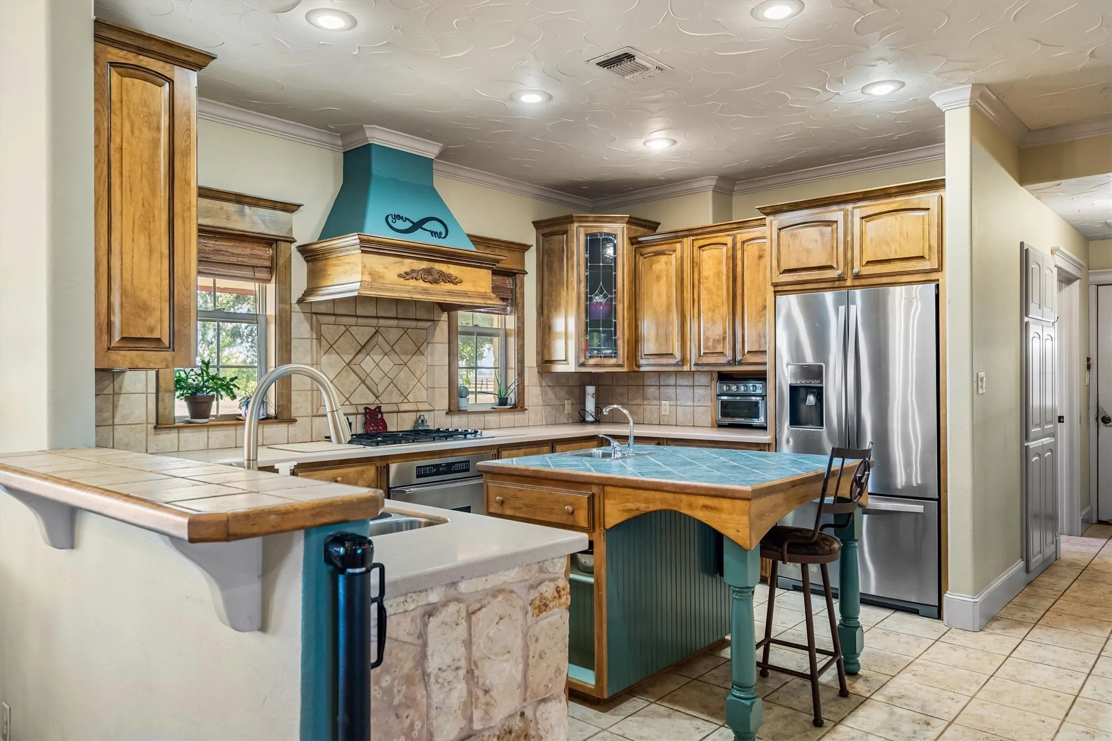 Single Family Residence For Sale in Grayson County , 1233 Fm 901, Collinsville, Texas 76233, 3 Bedroom, 2 Bathroom, 2 Garage spaces, 1,788 Sqft, built in 2003, mls#21399608, Real Estate Agent in Collinsville, Homes For Sale in Grayson county, Homes For Sale in Collinsville, Realtor in Collinsville Texas, Real Estate Brokerage Independent Realty Texas, Luminita Cordes Realtor